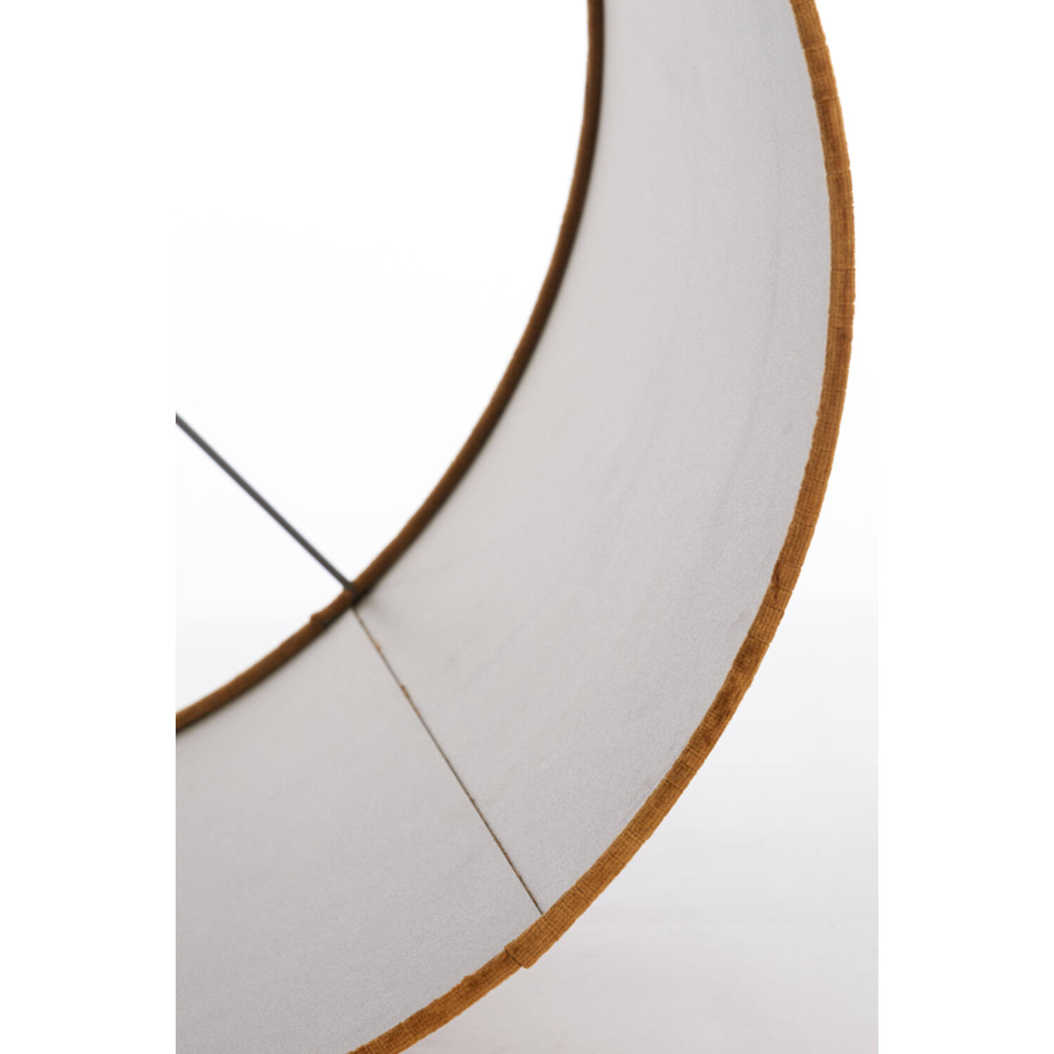 Abat-jour rétro rond jaune ocre avec intérieur argenté Light & Living Gemstone – Image 8