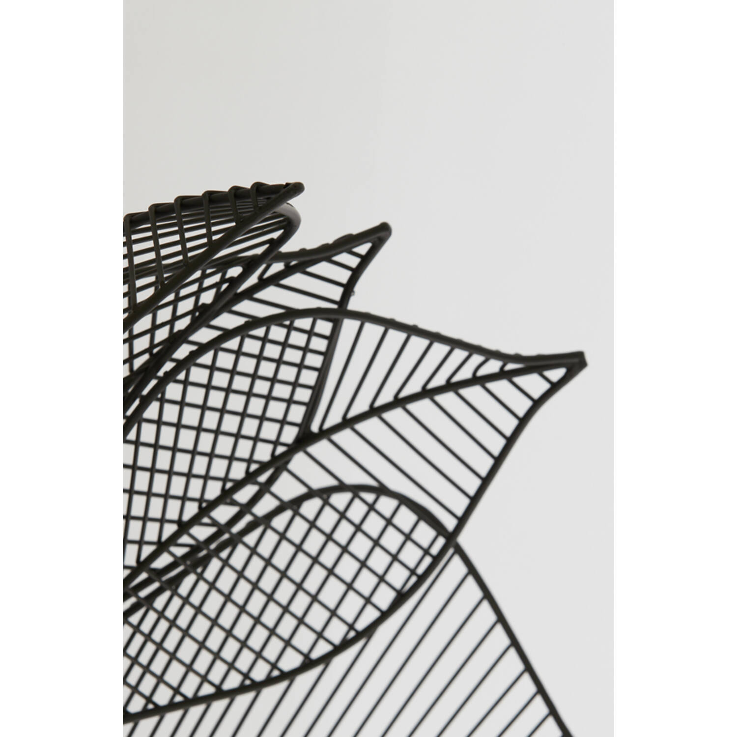 Applique murale rustique noire en forme de fleur métallique Light & Living Pavas – Image 4