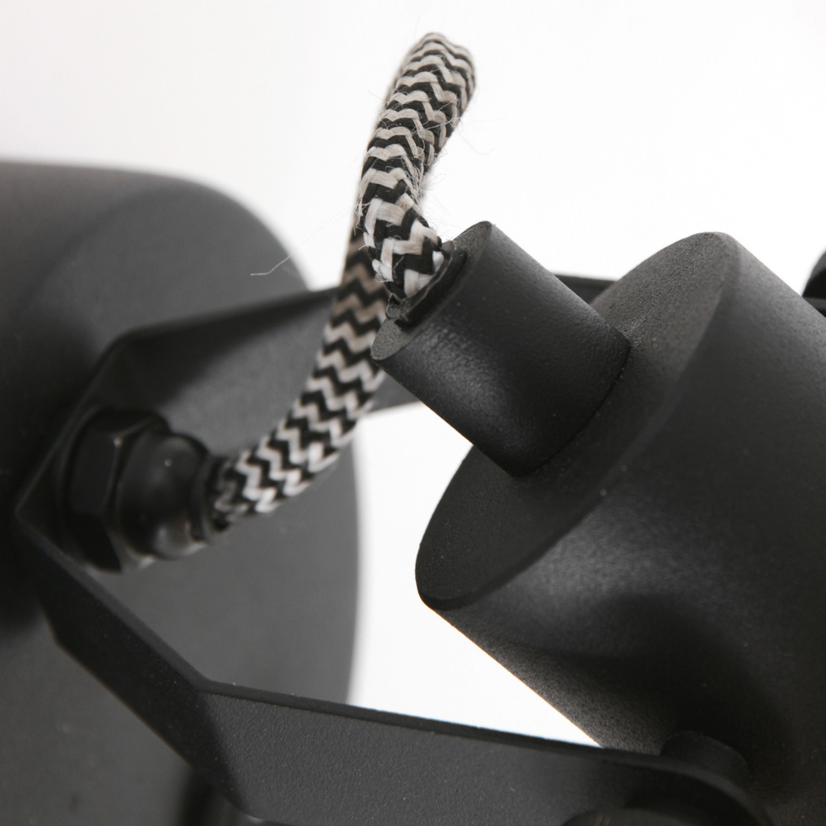 Spot noir réglable avec abat-jour en tissu Mexlite Ornoir – Image 6