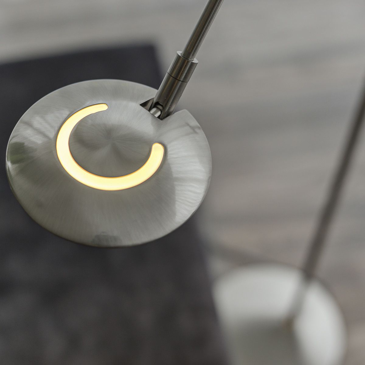 Lampadaire de lecture LED avec bras articulé Steinhauer Zodiac – Image 15