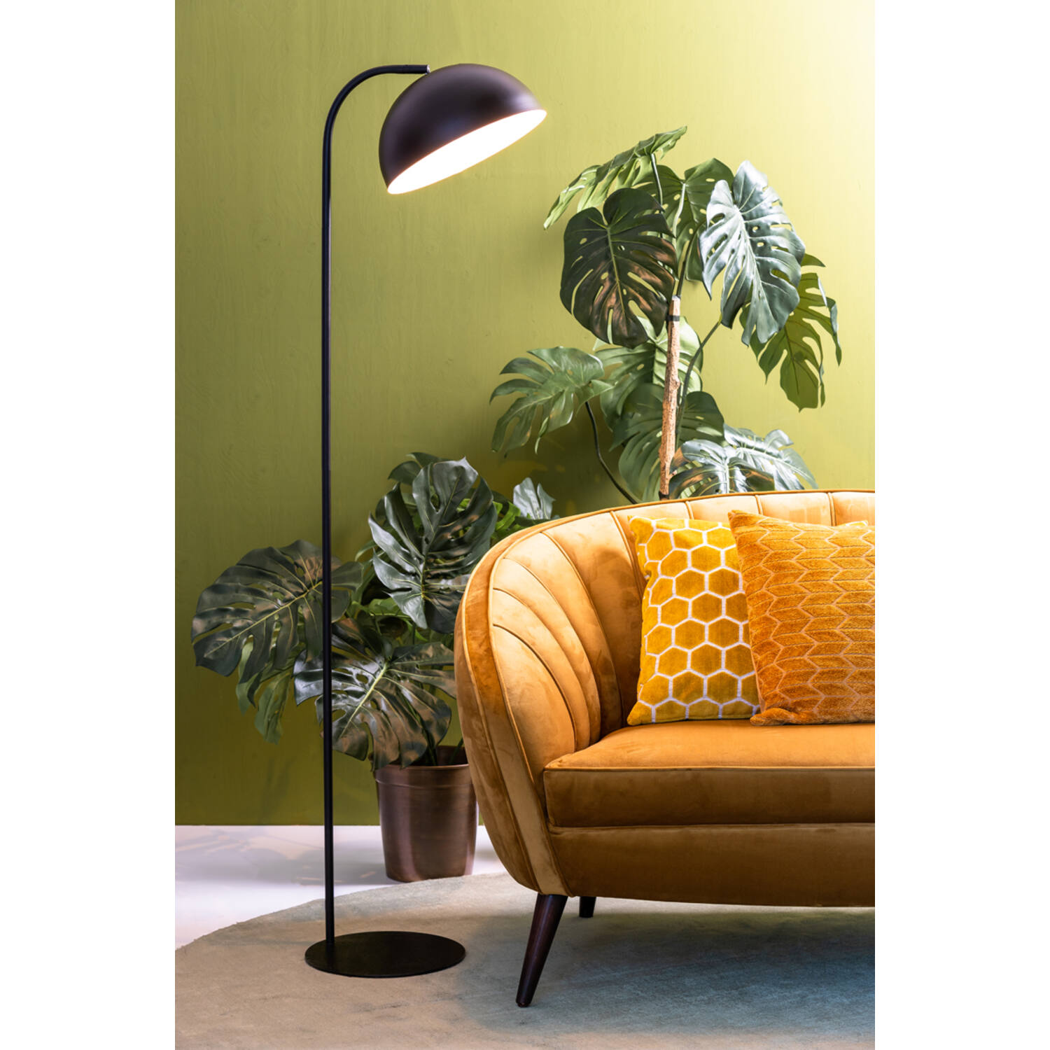 Lampadaire moderne noir avec abat-jour bombé Light & Living Mette – Image 5