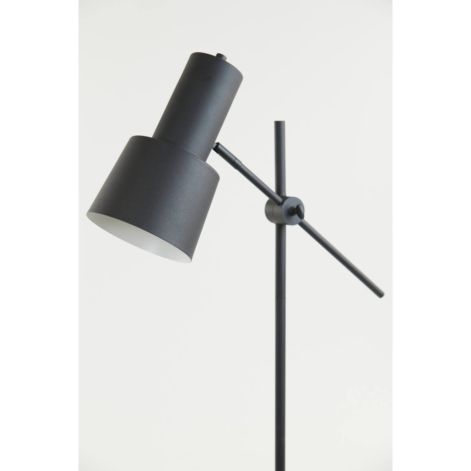 Lampadaire noir moderne avec spot Light & Living Preston – Image 7