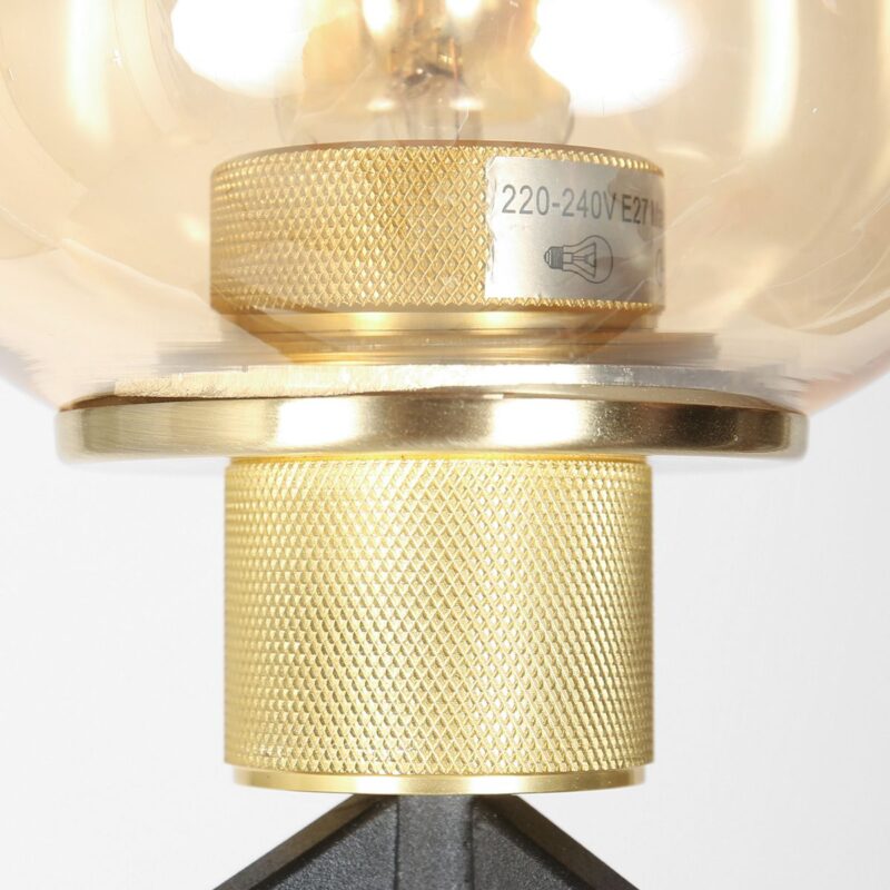 lampe-a-poser-design-en-verre-opaque-trepied-dore-steinhauer-reflexion-laiton-et-noir-2683me-5