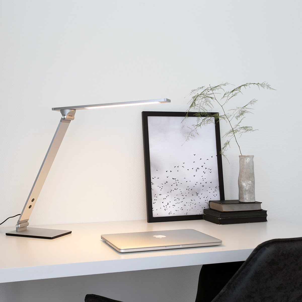 lampe-de-bureau-led-a-lumiere-graduable-serenade-steinhaueur-blanc-2684st