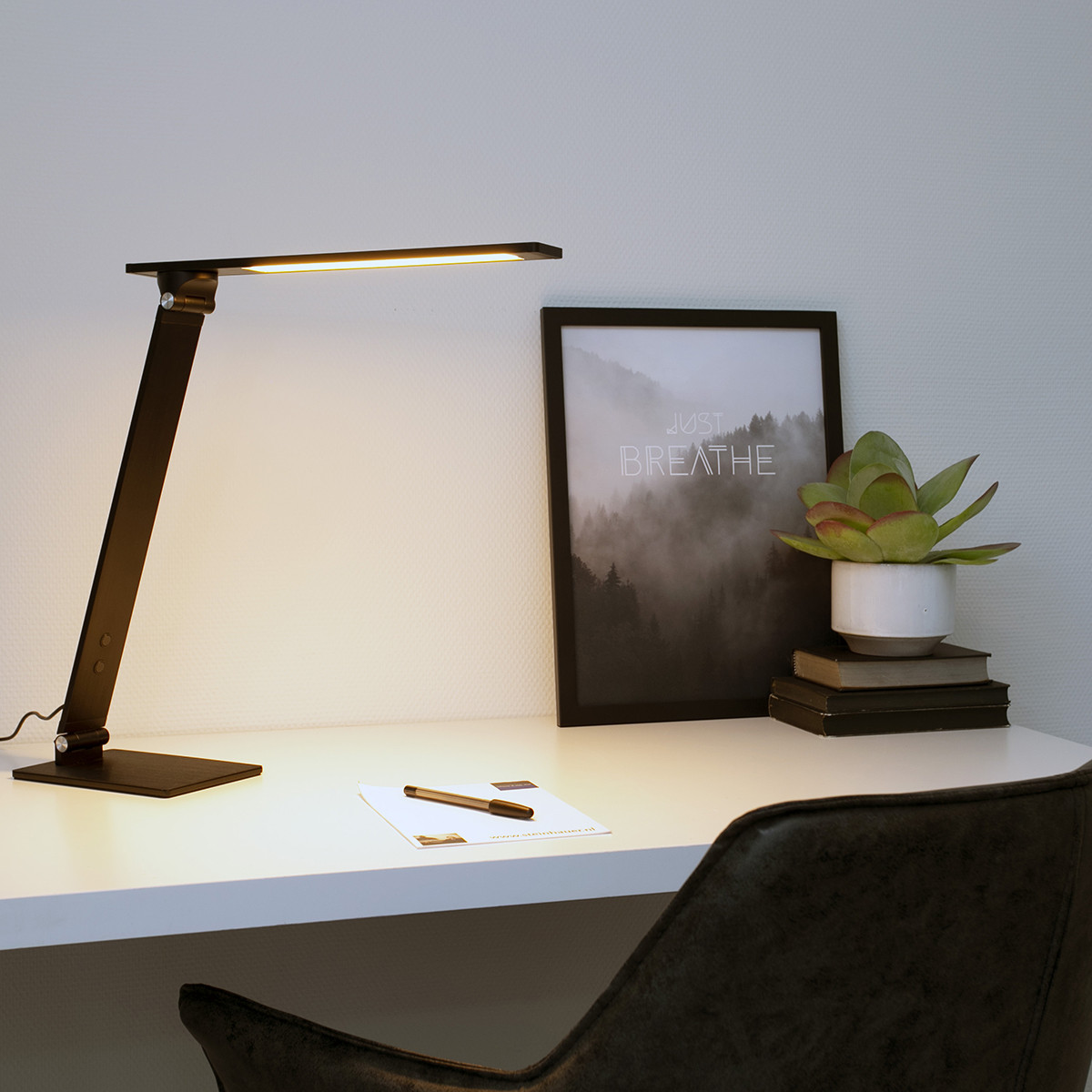 Lampe de bureau LED à lumière graduable Serenade Steinhaueur noir – Image 4