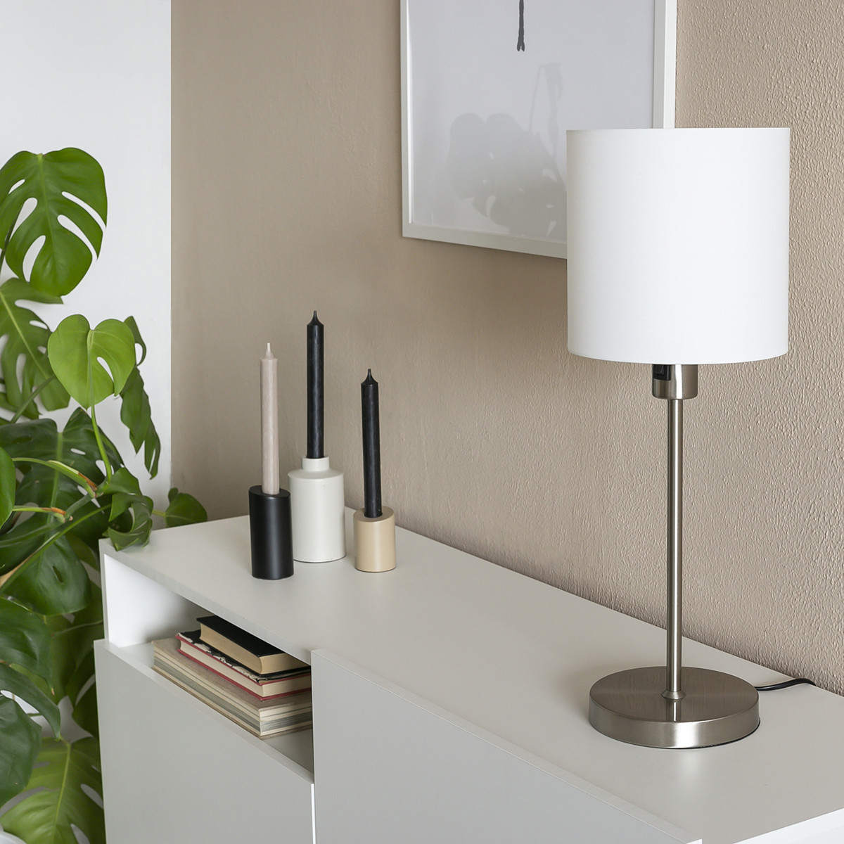 Lampe de table moderne en tissu et métal Mexlite Noor – Image 14