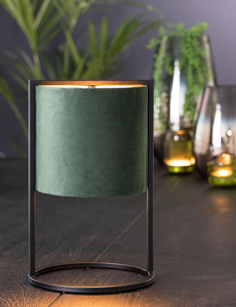 Lampe de table cadre en métal et abat-jour vert Light & Living Santos – Image 2