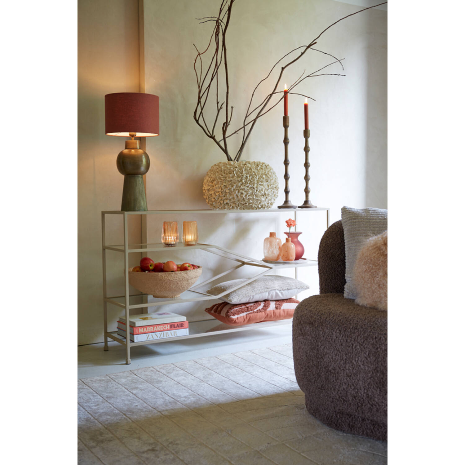 Lampe de table classique dorée avec boule Light & Living Shaka – Image 3