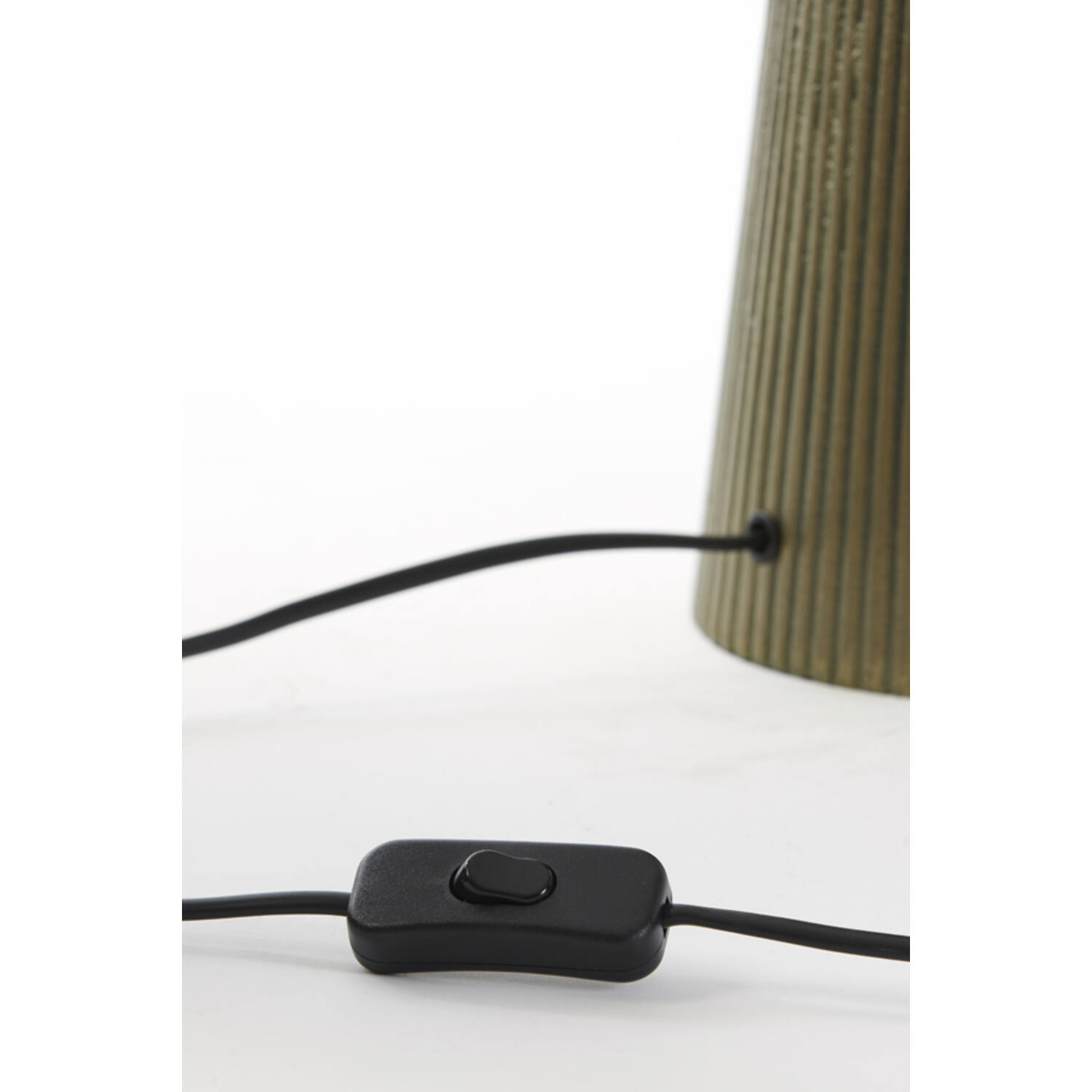 Lampe de table classique dorée avec boule Light & Living Shaka – Image 6