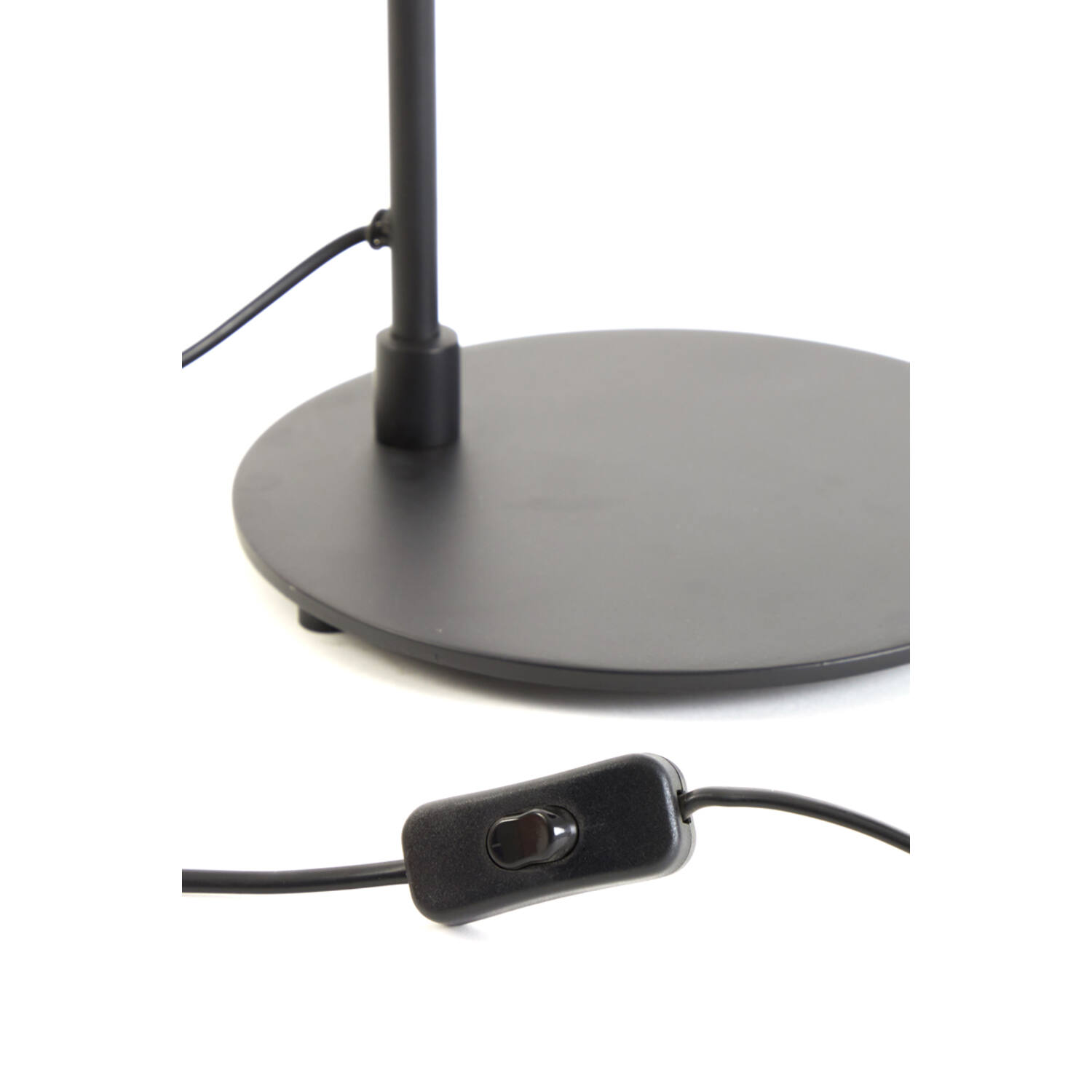 Lampe de table classique noire ronde Light & Living Aleso – Image 4