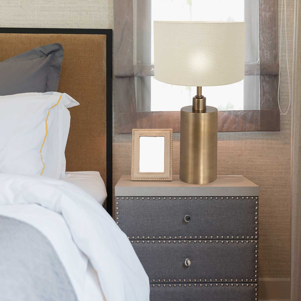 Lampe de table crépusculaire bronze abat-jour blanc Steinhauer – Image 3