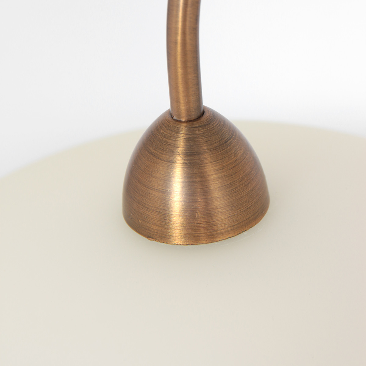 Lampe de table classique en verre et métal bronze Steinhauer Sovereign classic – Image 3