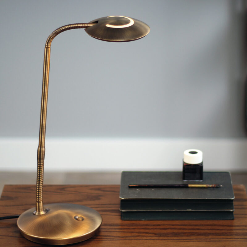 lampe-de-table-led-pratique-couleur-bronze-steinhauer-zenith-1470br-3