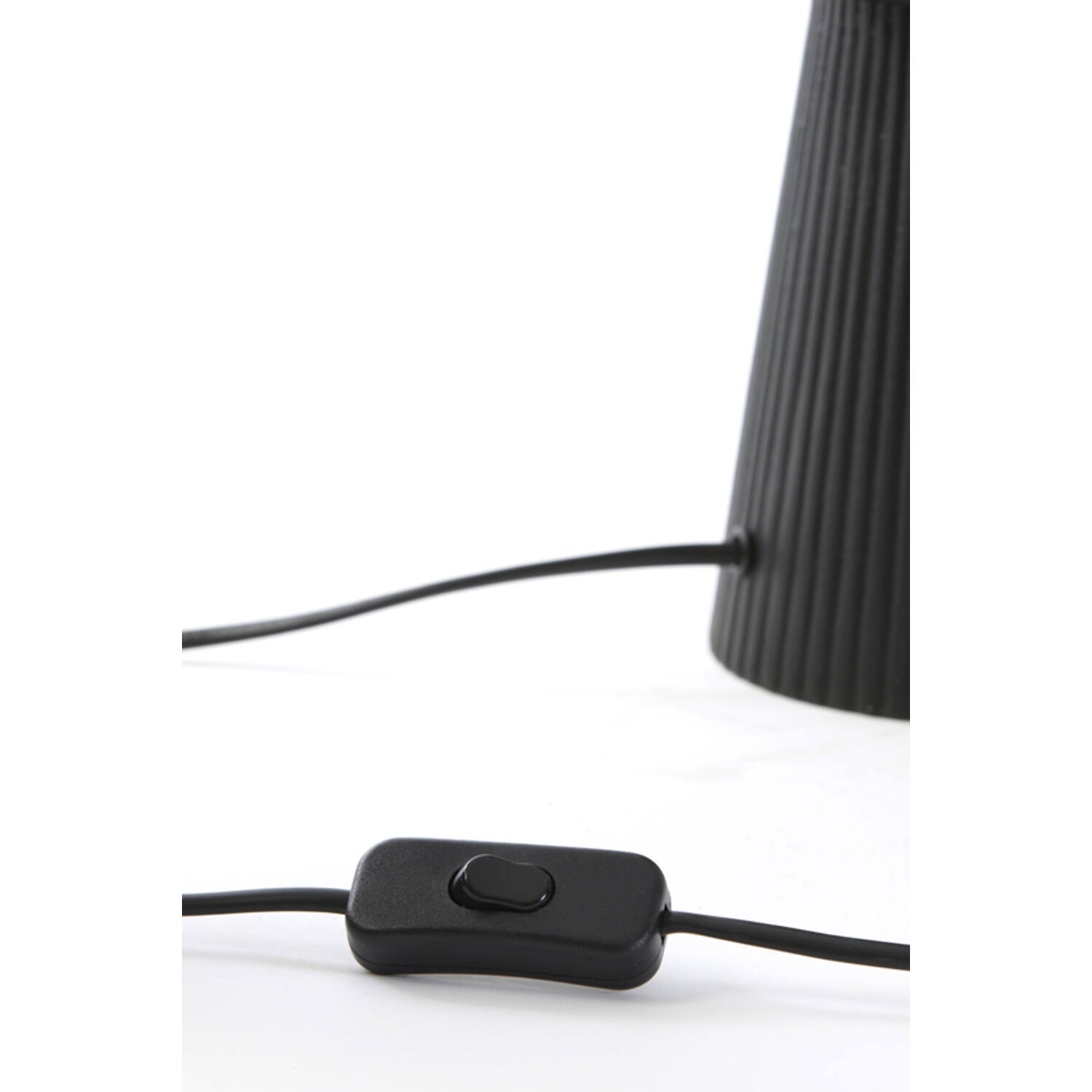 Lampe de table moderne noire avec boule Light & Living Shaka – Image 5