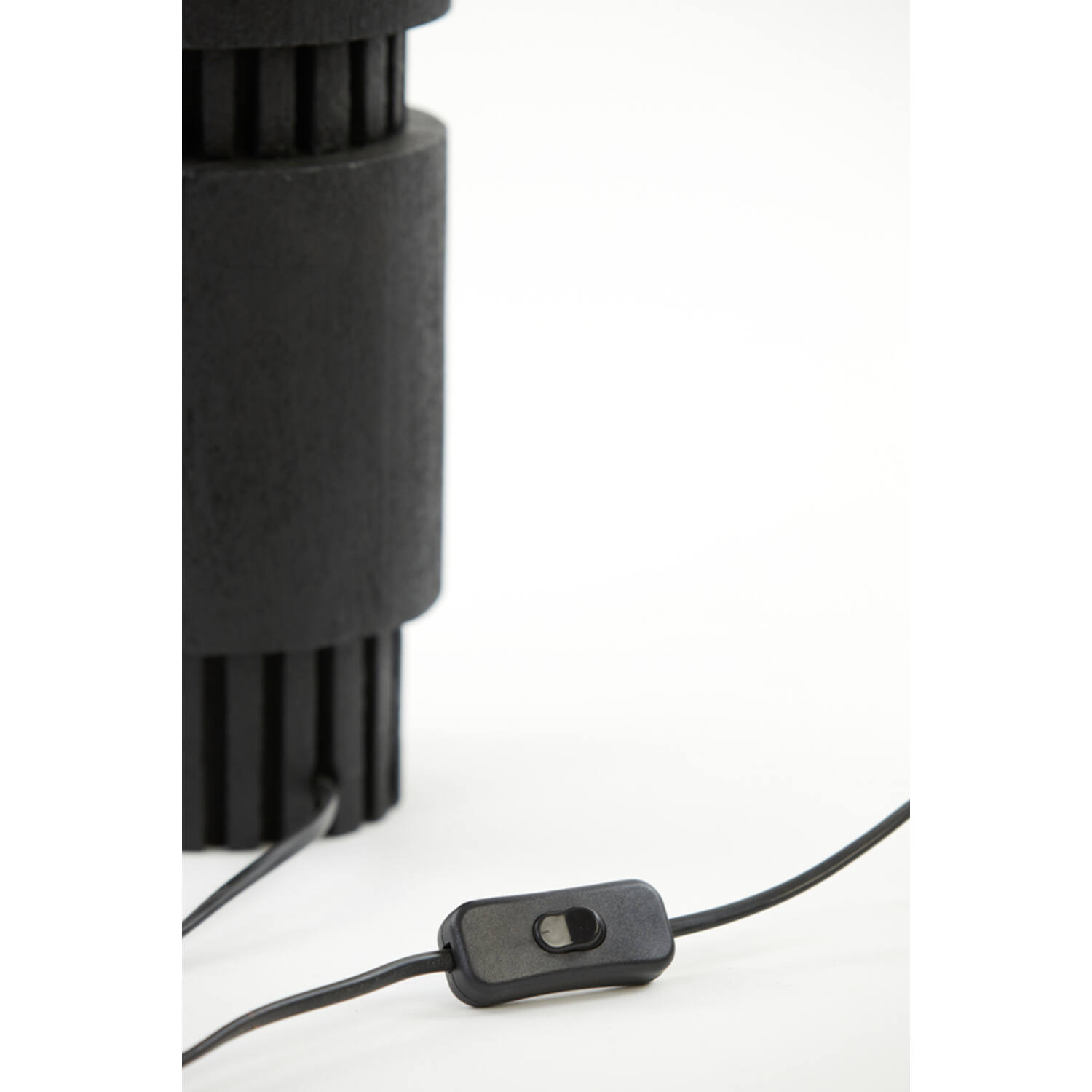 Lampe de table moderne noire en forme de tube Light & Living Sakura – Image 3