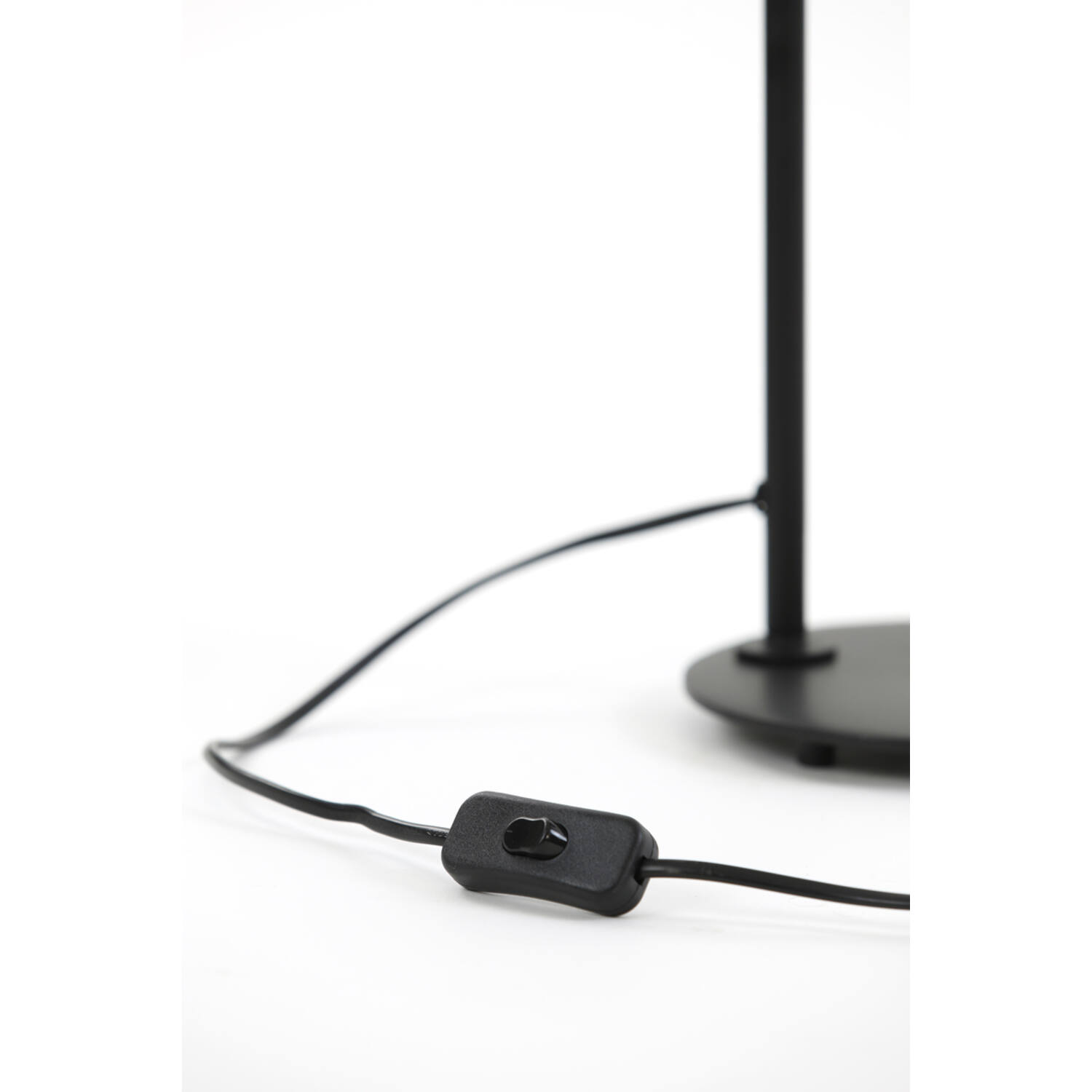 Lampe de table noire moderne Light & Living Lekang – Image 5