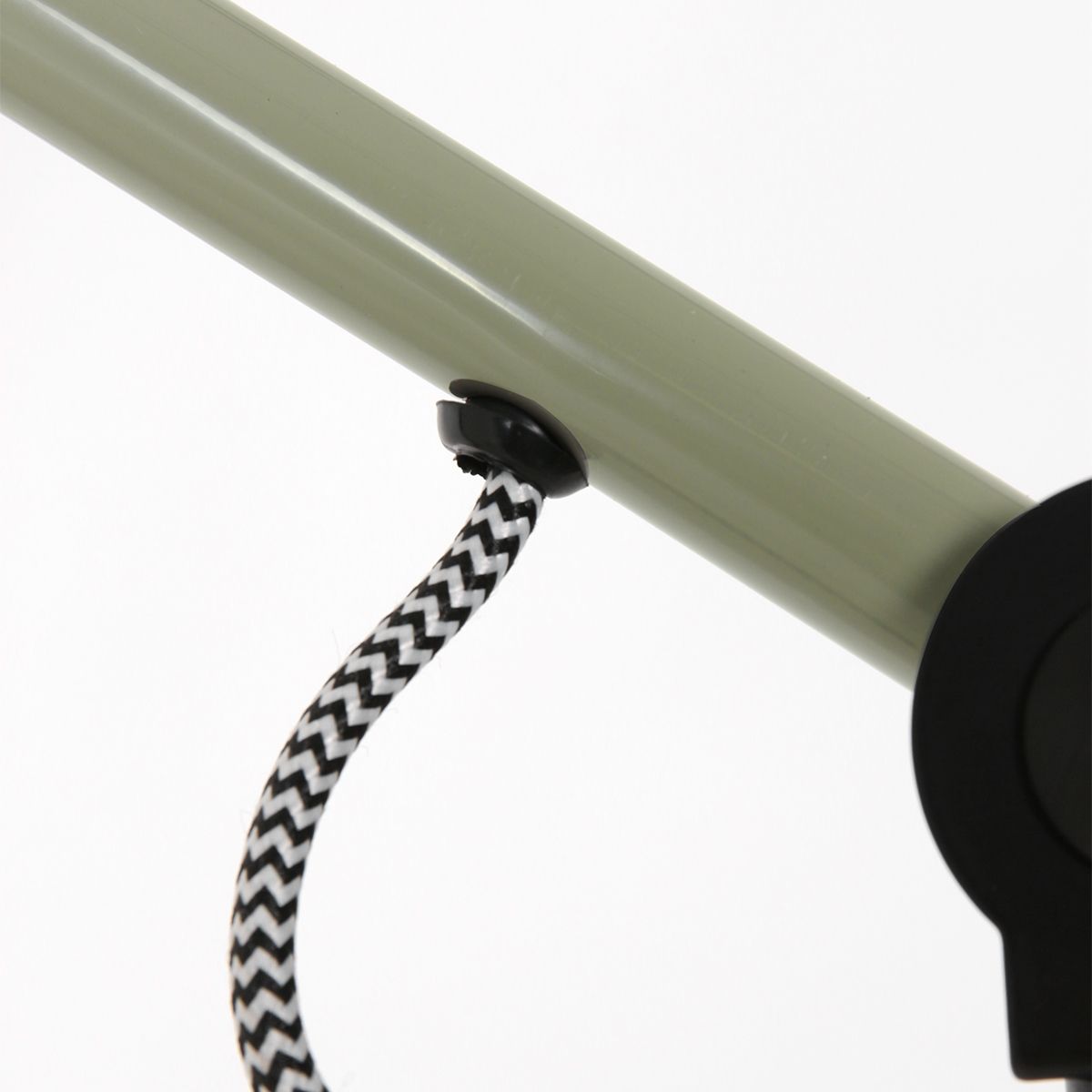 Lampadaire industriel en métal vert Mexlite Nove – Image 11