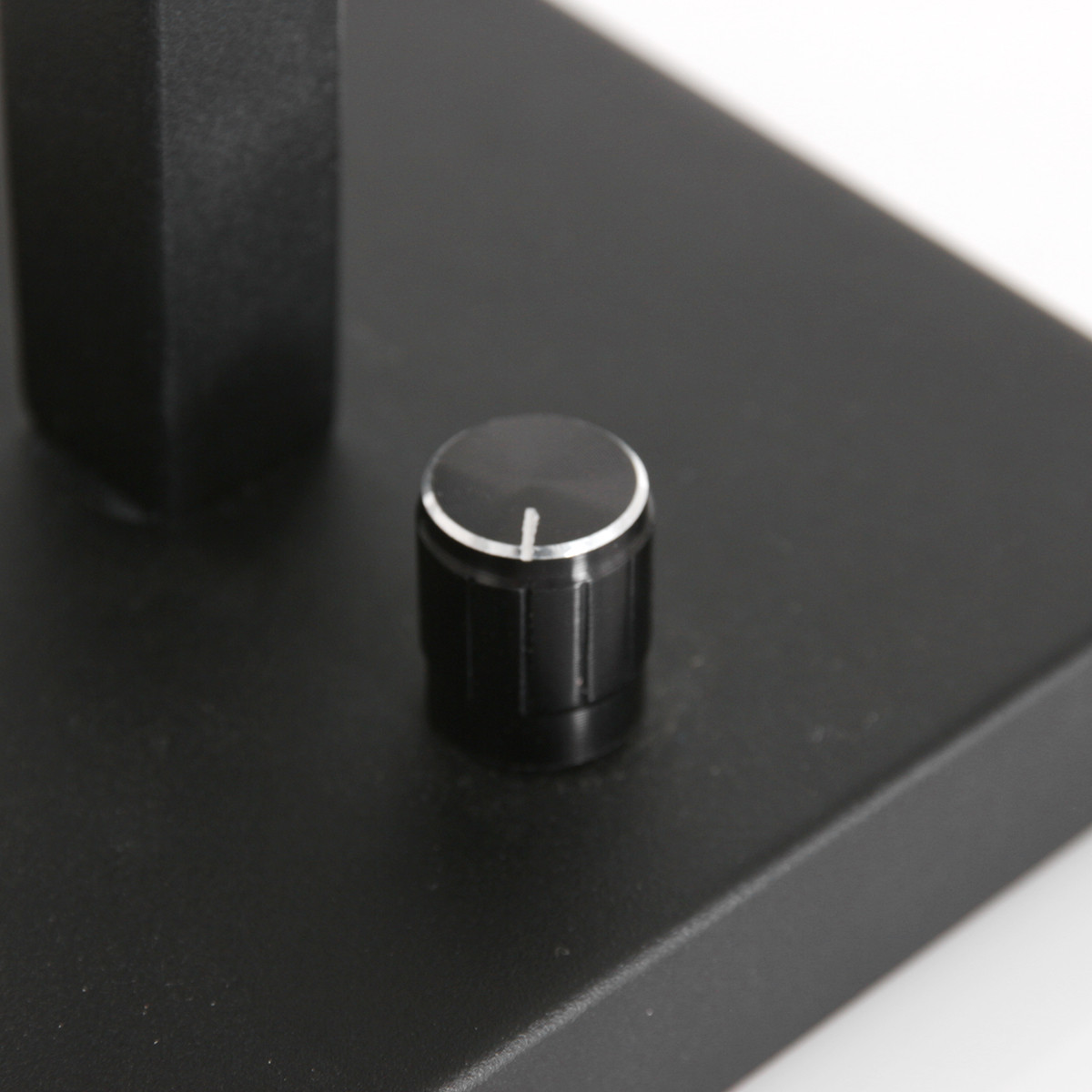 Lampe de table tendance Steinhauer Stang noir – Image 10