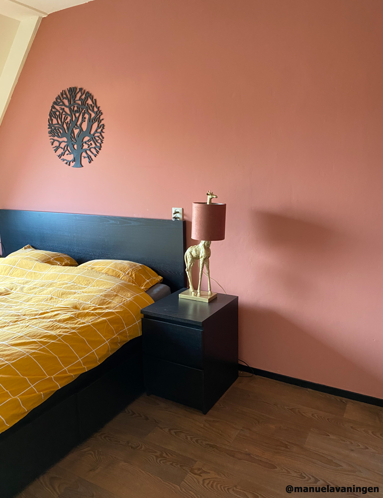 Lampe girafe dorée avec abat-jour Giraffe Light & Living or et rose – Image 2