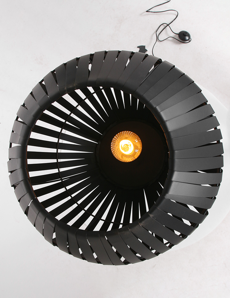 Lampe sur pied avec abat-jour panier Kyomi Light & Living noir – Image 8