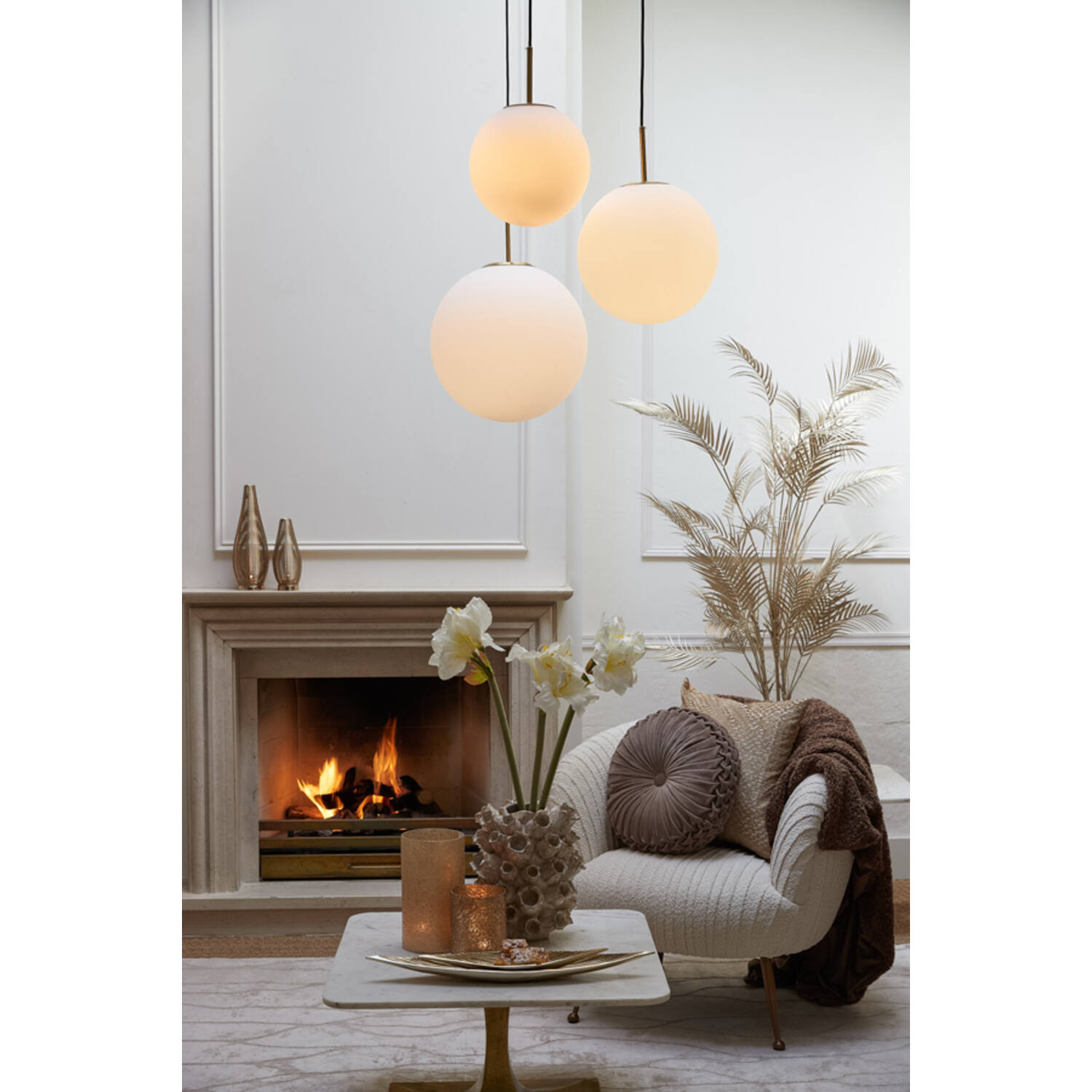 Lampe suspendue classique avec globe blanc Light & Living Medina – Image 3
