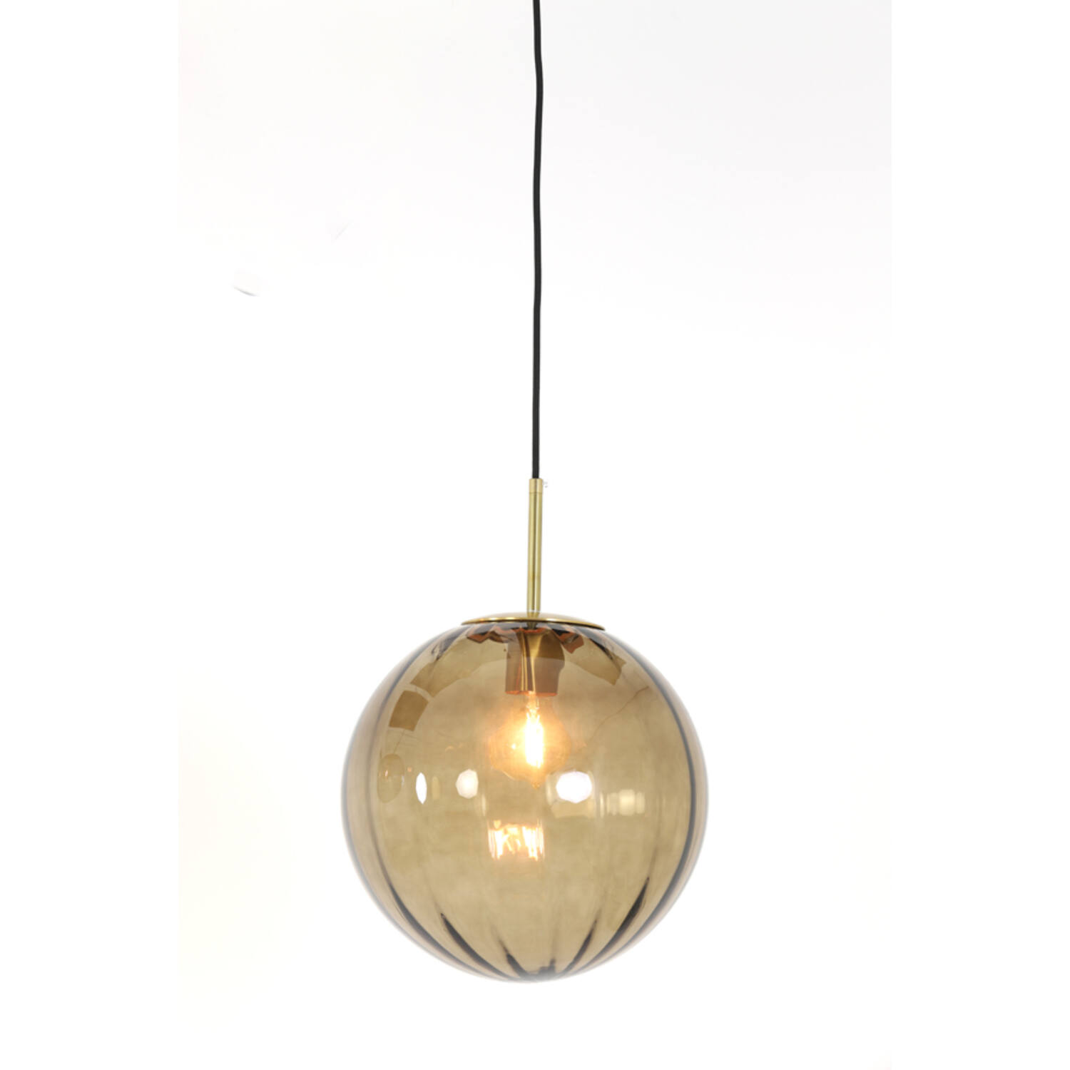 Lampe suspendue rétro en verre fumé sphérique avec dorure Light & Living Magdala – Image 6