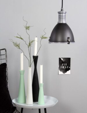 lumiere-suspendu-cuisine-steinhauer-storm-1331zw