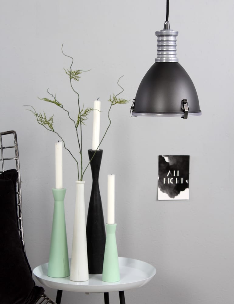 lumiere-suspendu-cuisine-steinhauer-storm-1331zw