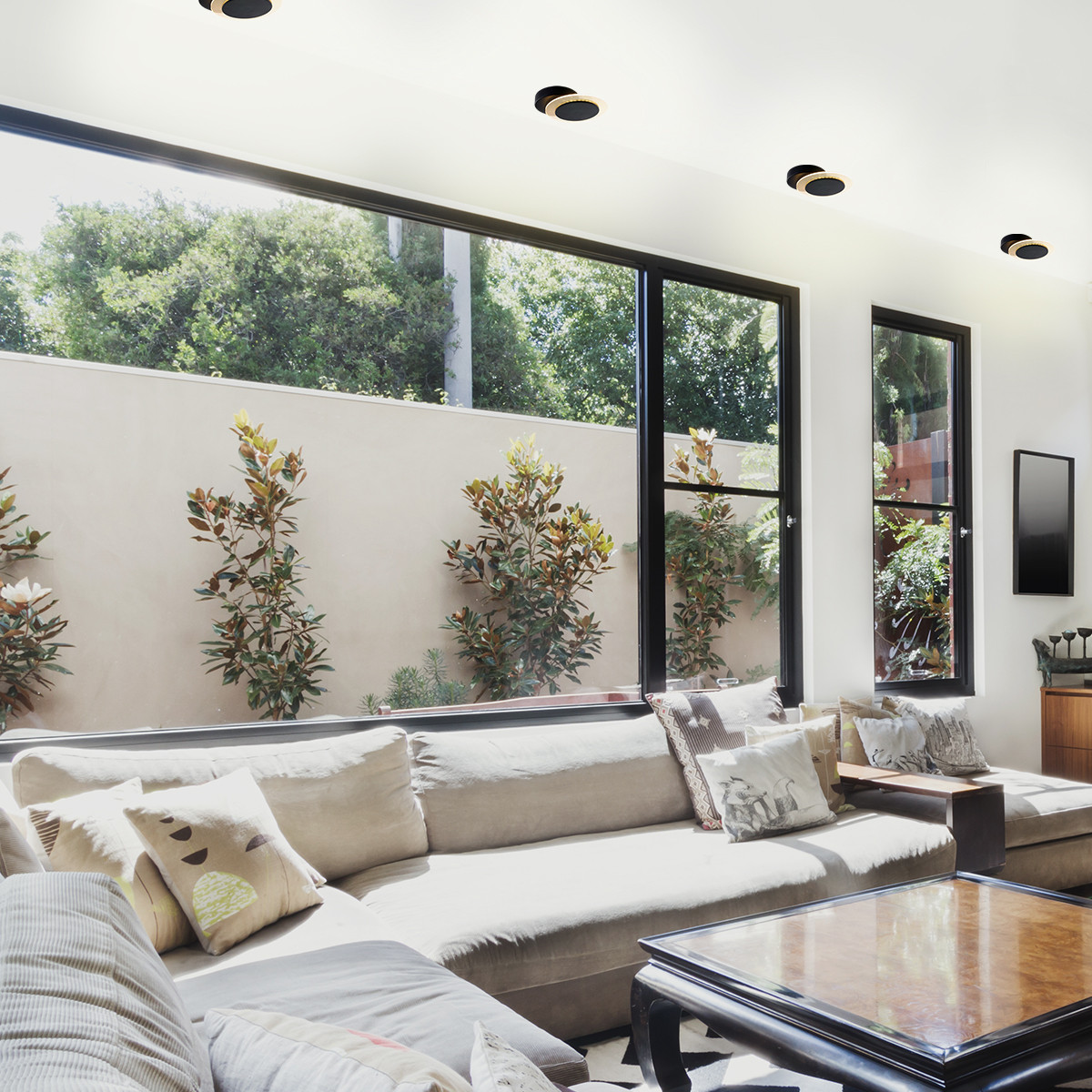 Applique murale moderne en métal et plastique noir Steinhauer Lido – Image 3