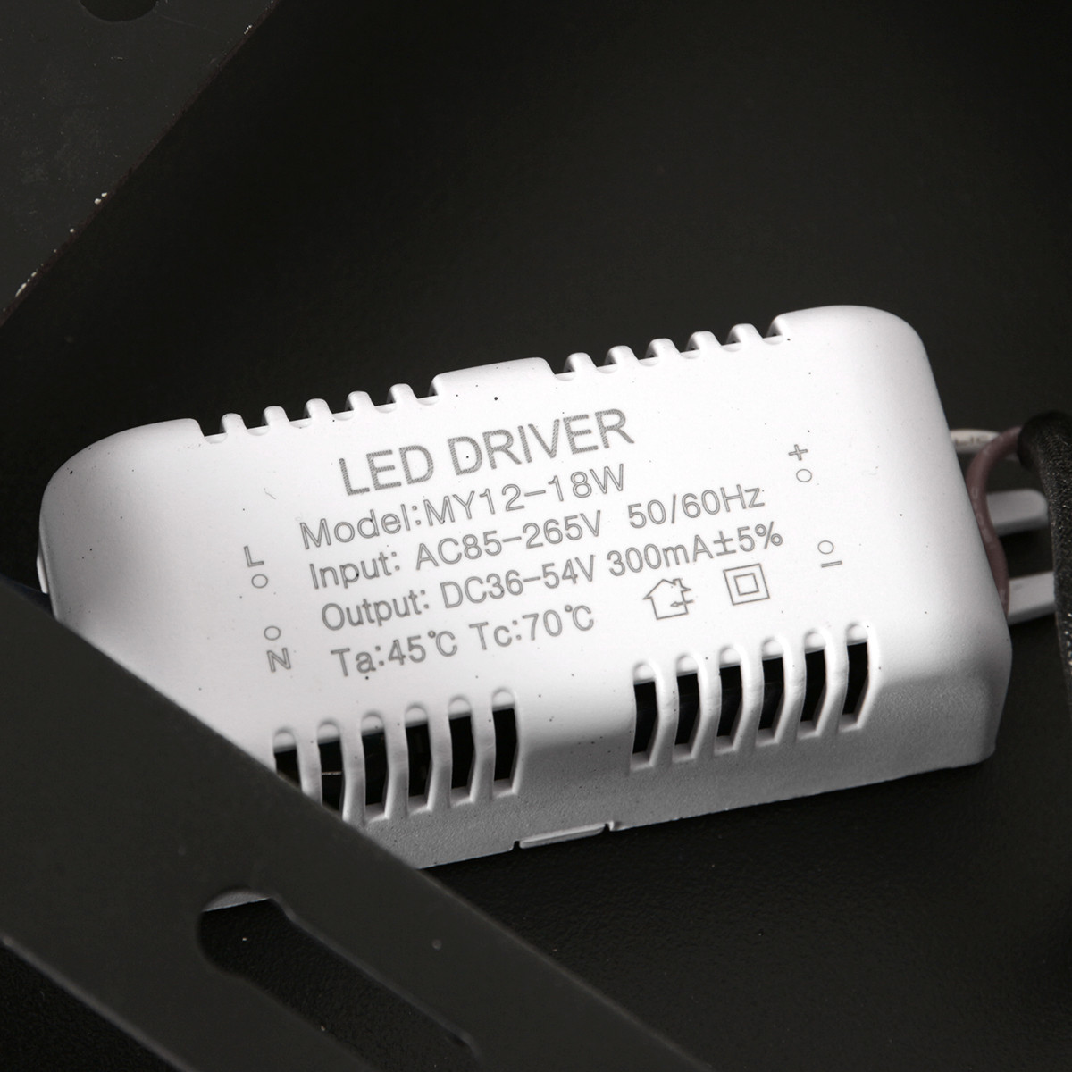 Plafonnier LED sphérique moderne noir mat Steinhauer Ringlux noir – Image 13