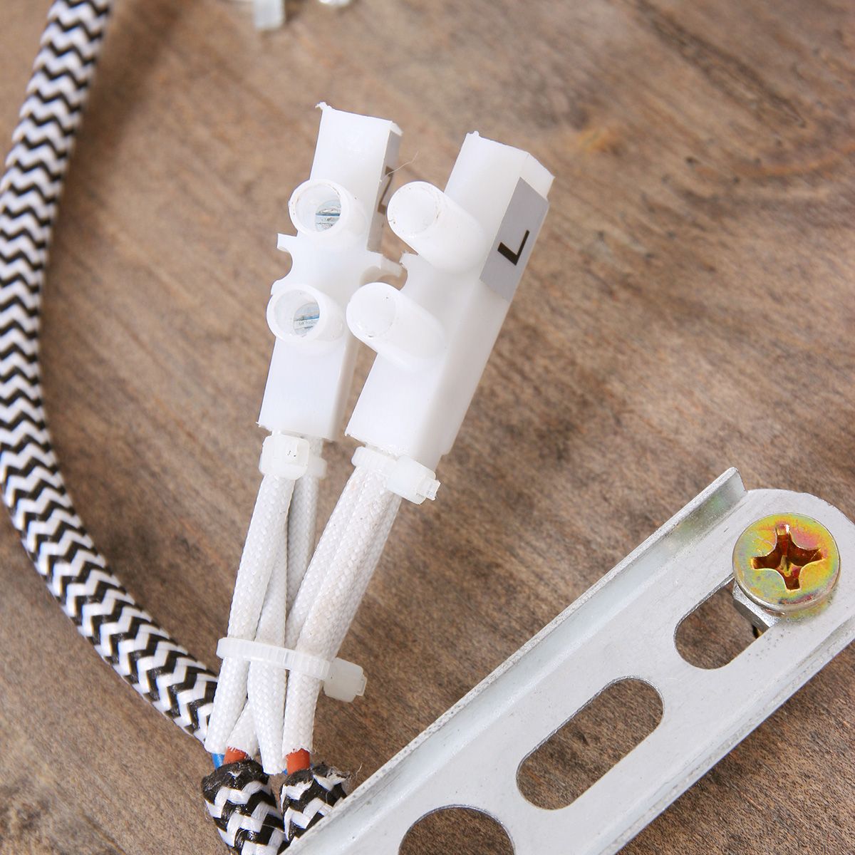 Plafonnier rond résistant trois spots vert Mexlite Gearwood – Image 14