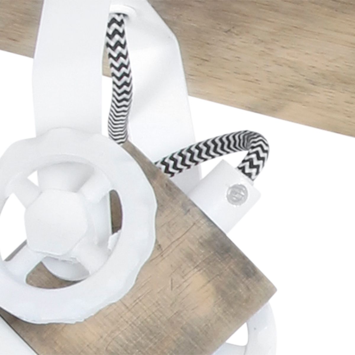 Plafonnier scandinave trois spots blancs avec bois Mexlite Gearwood – Image 10