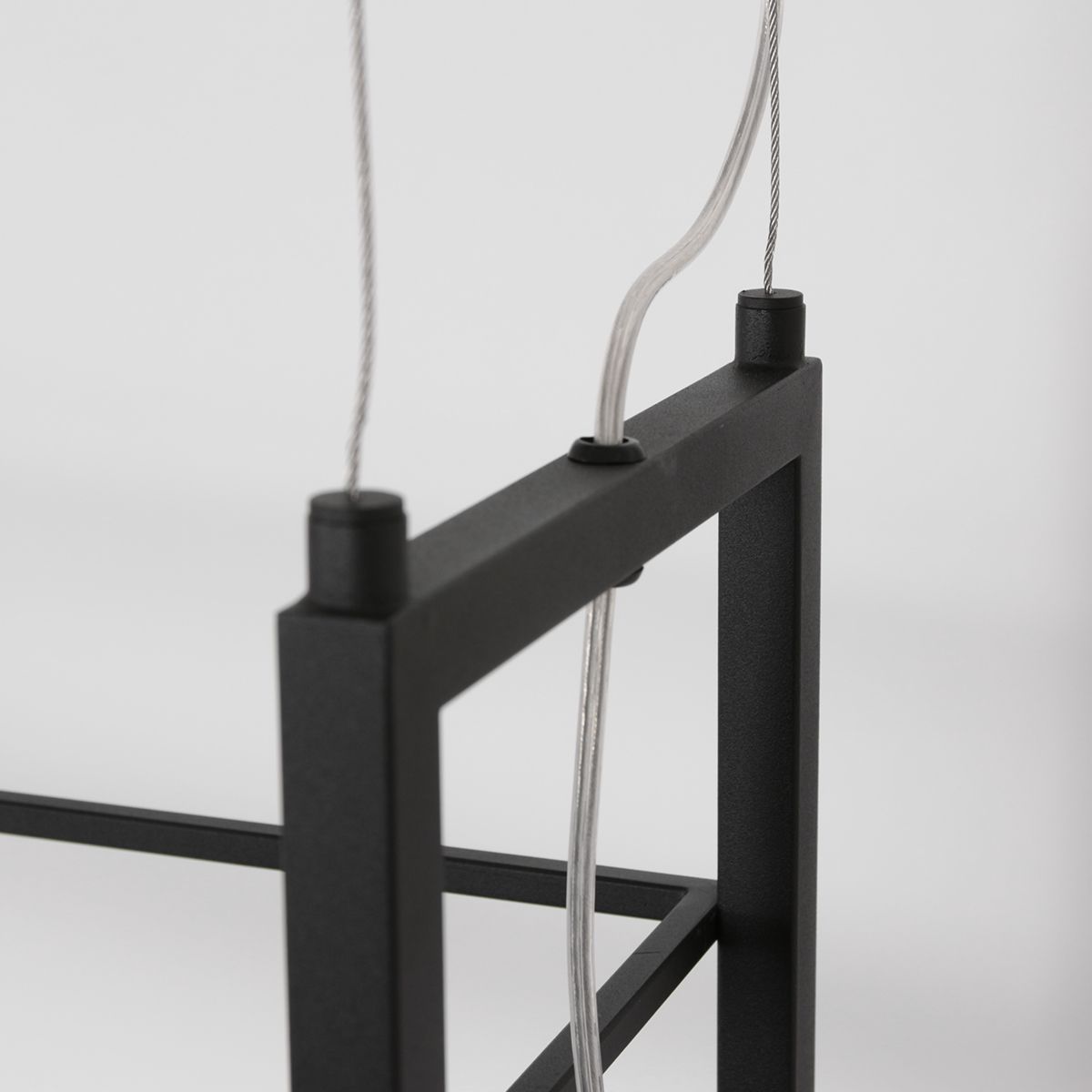 Suspension cadre cuisine six lumières LED Steinhauer Tør noir – Image 4