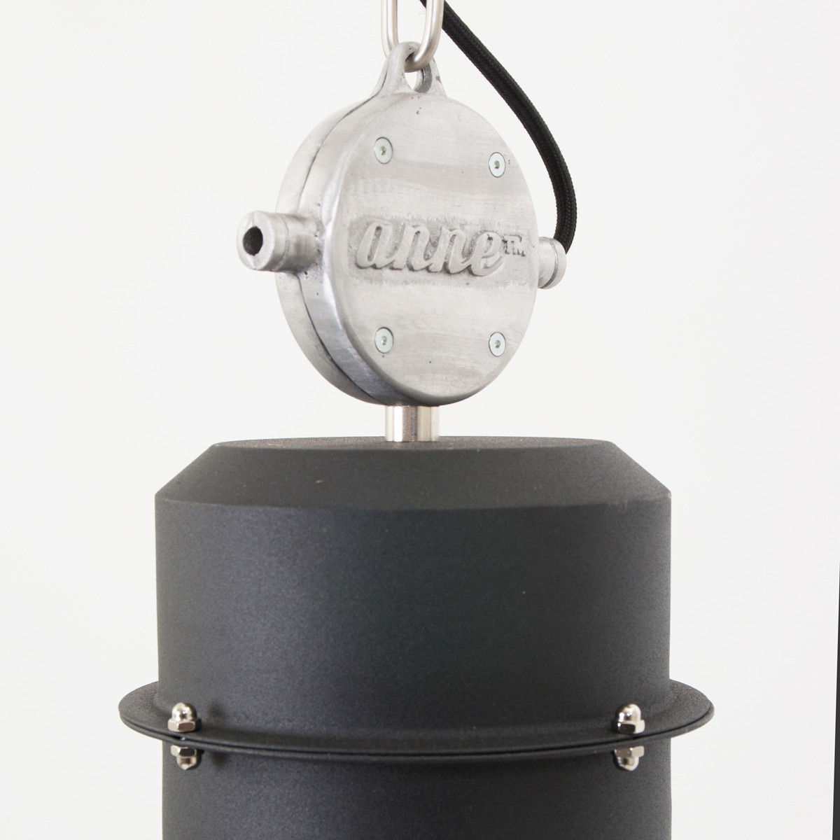 Suspension industrielle en métal noir Anne Light & Home Clearvoyant – Image 4