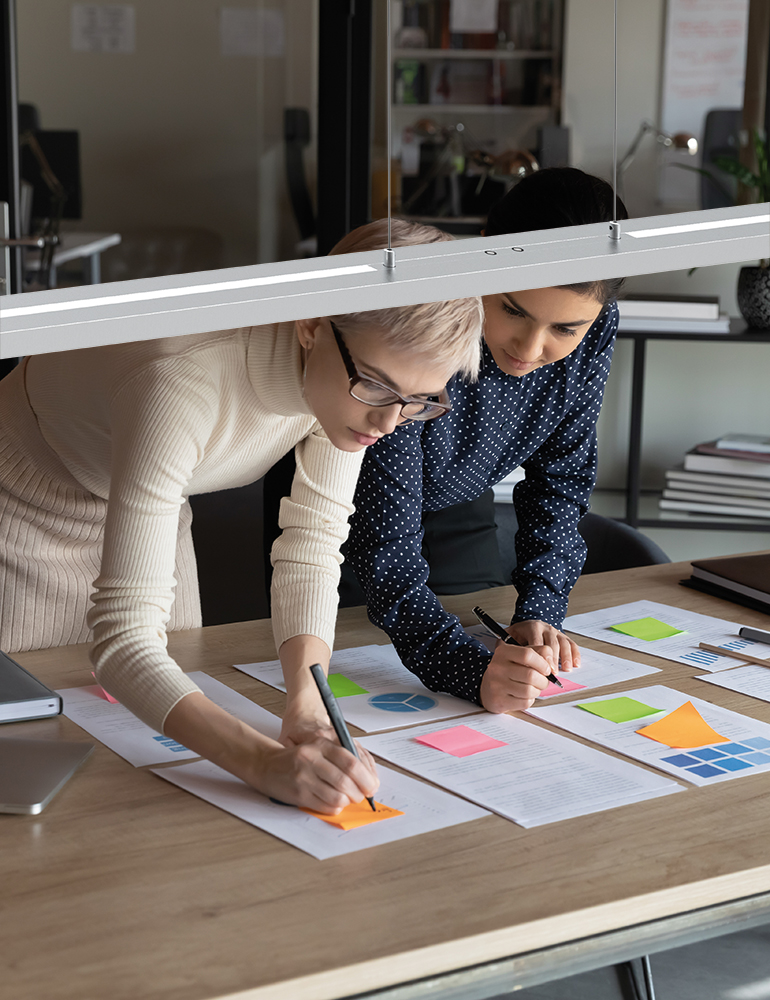 Suspension moderne en acrylique argenté Steinhauer Bande acier – Image 3