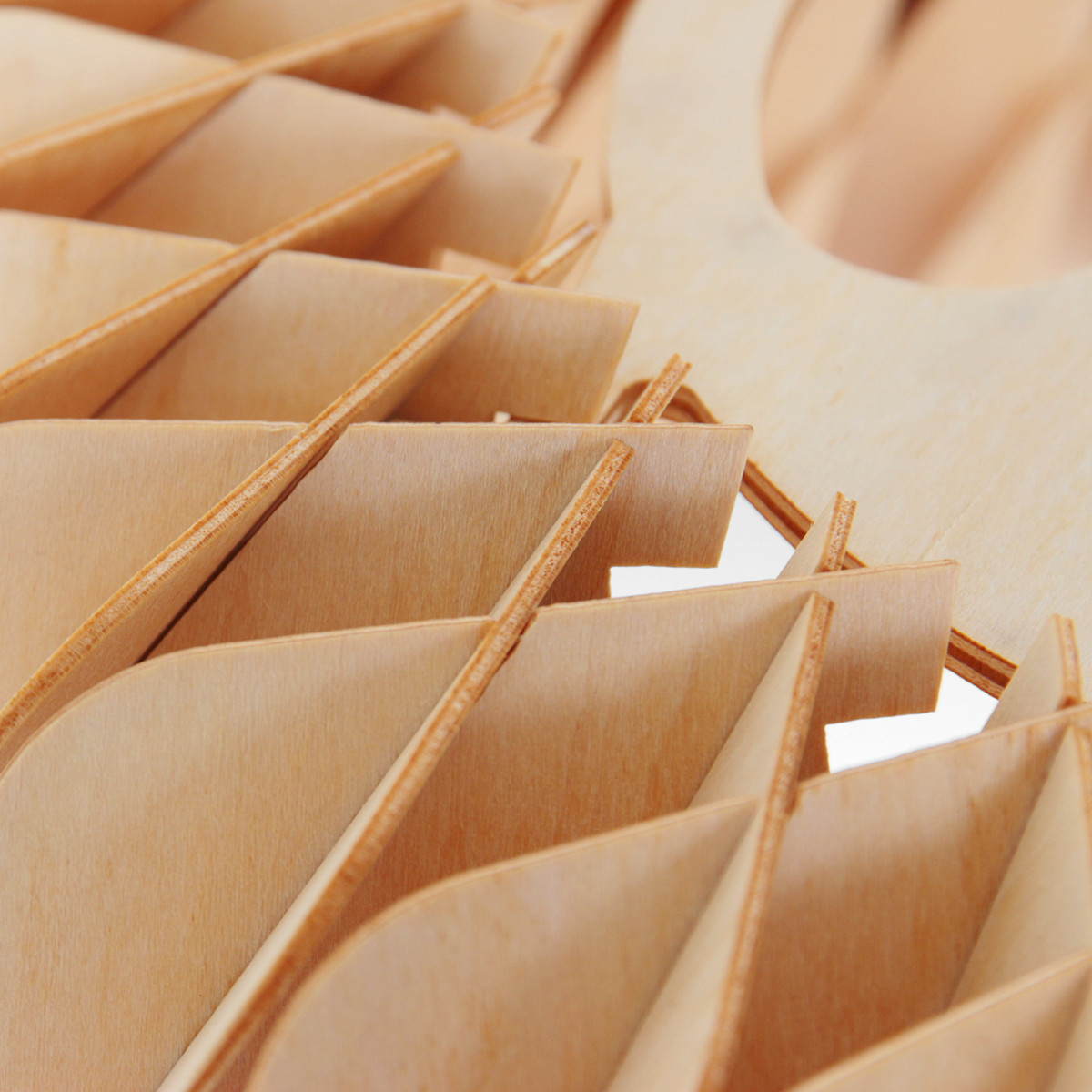 Suspension en bois naturel tendance Anne Light & Home Maze – Image 6