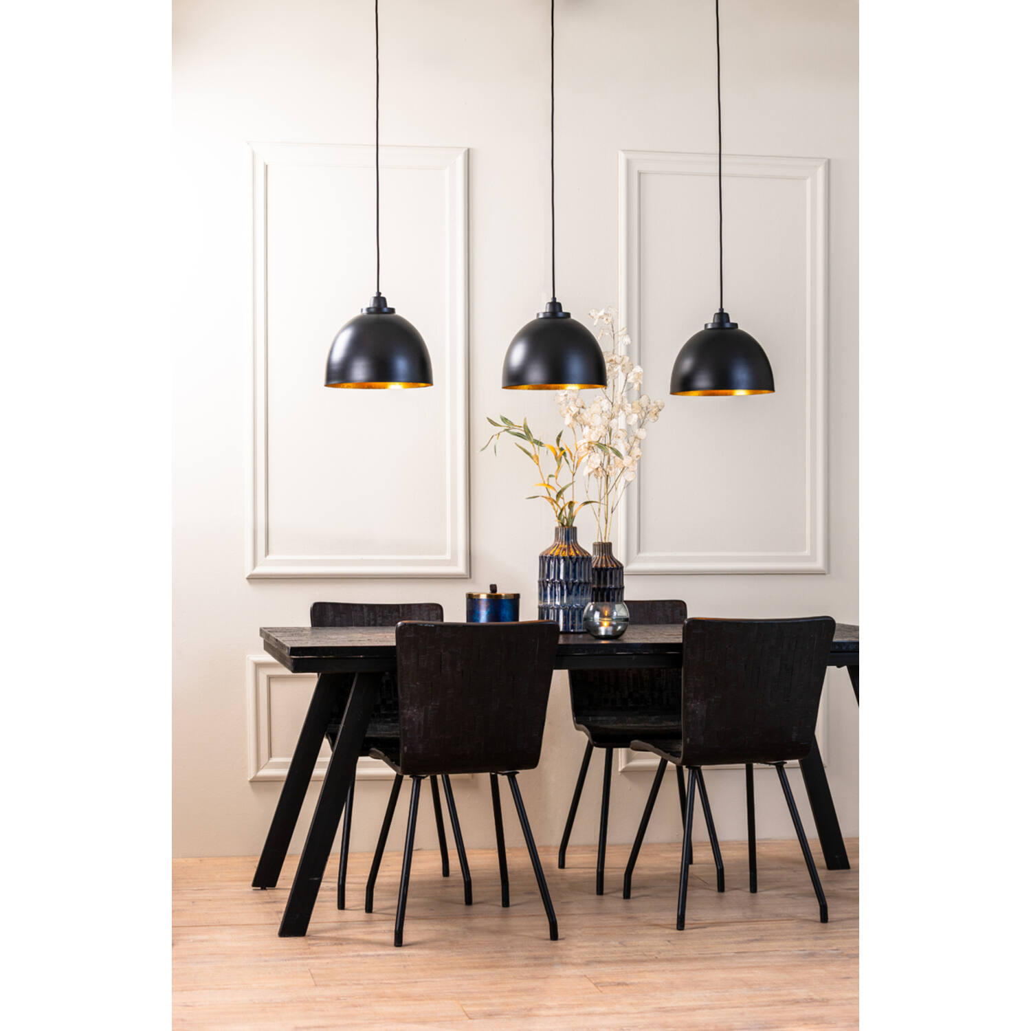 Trio de lampes suspendues moderne noir et or Light & Living Kylie – Image 3
