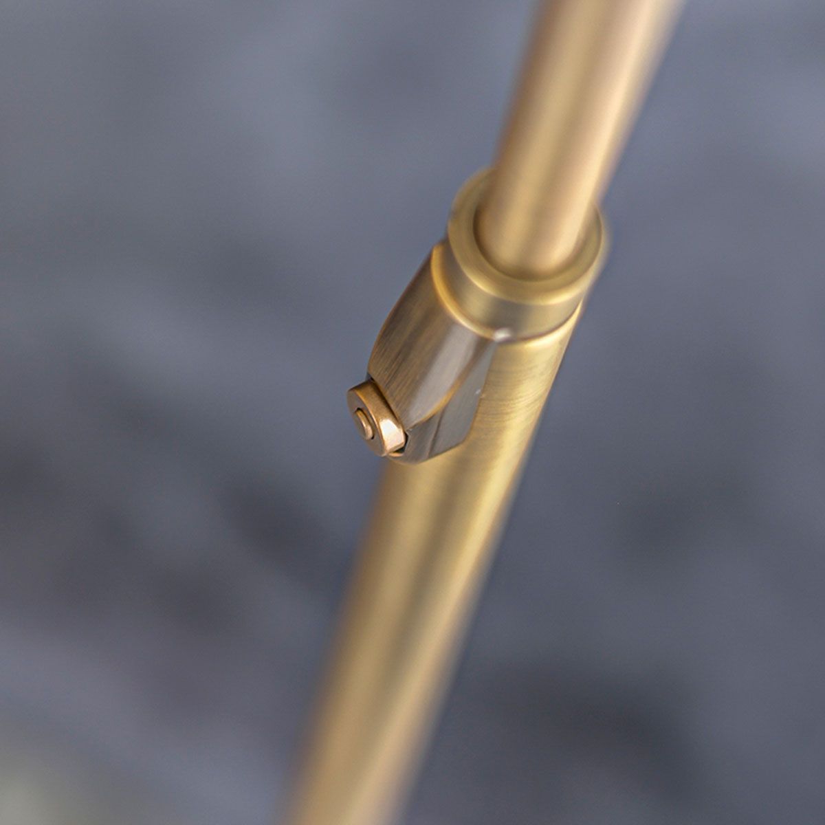 Lampadaire classique en métal bronze Steinhauer Zenith LED – Image 15