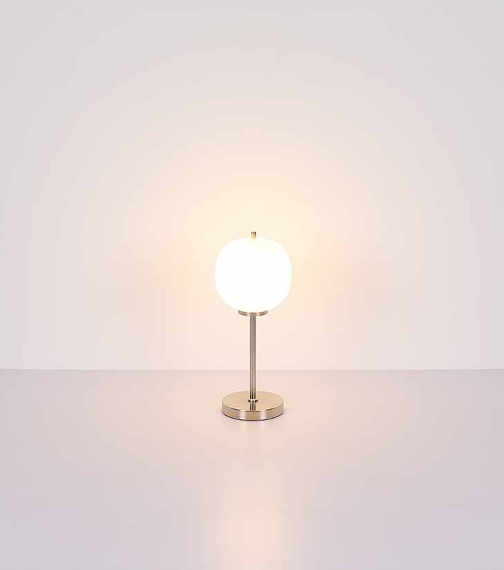 Lampe de table moderne en métal noir Globo Blacky – Image 5