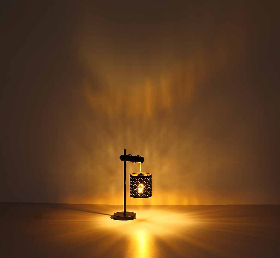 Lampadaire rétro en métal noir Globo Clarke – Image 5