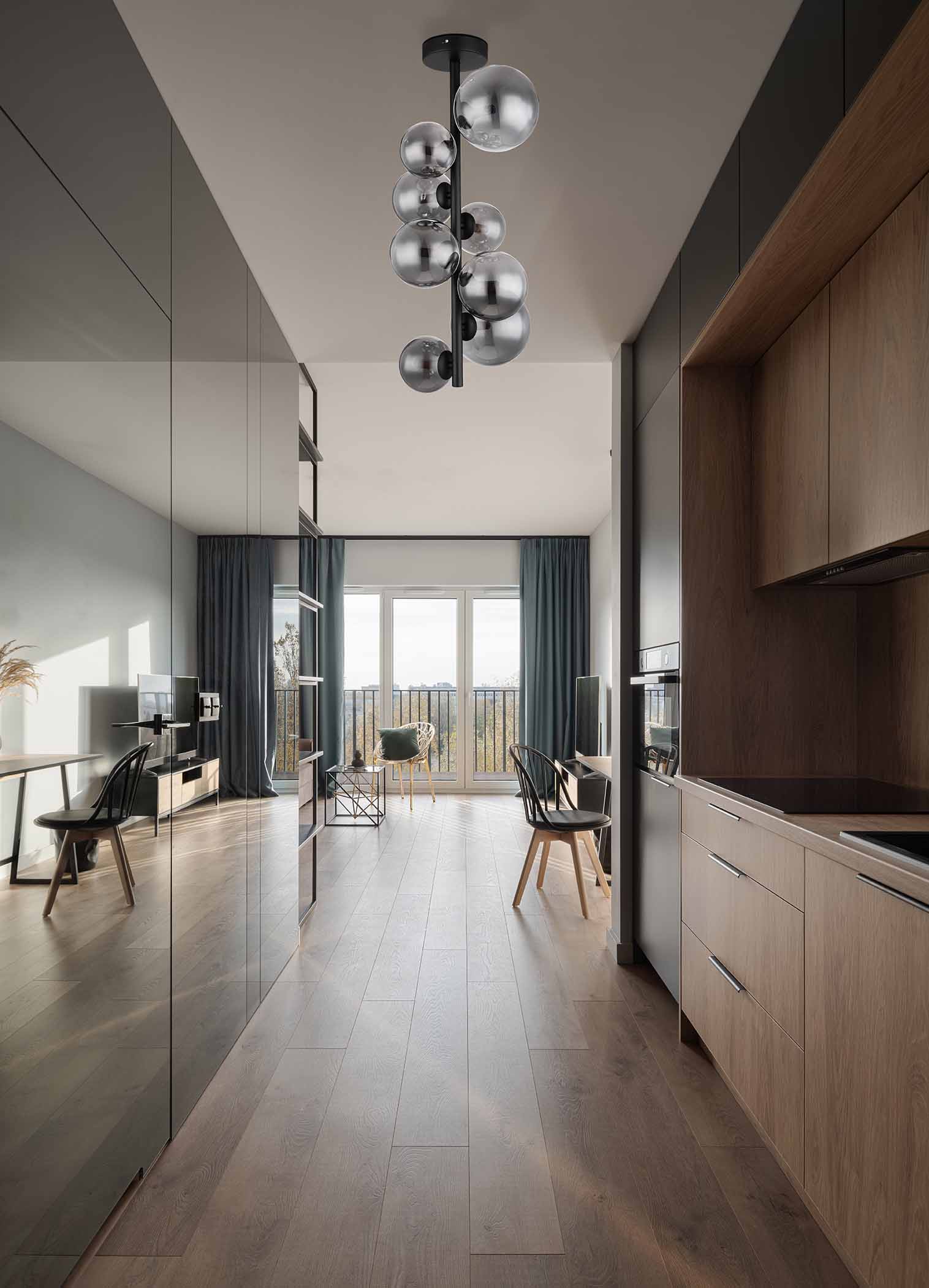 Plafonnier noir 8 boules en verre fumé verticales Globo Riha – Image 3