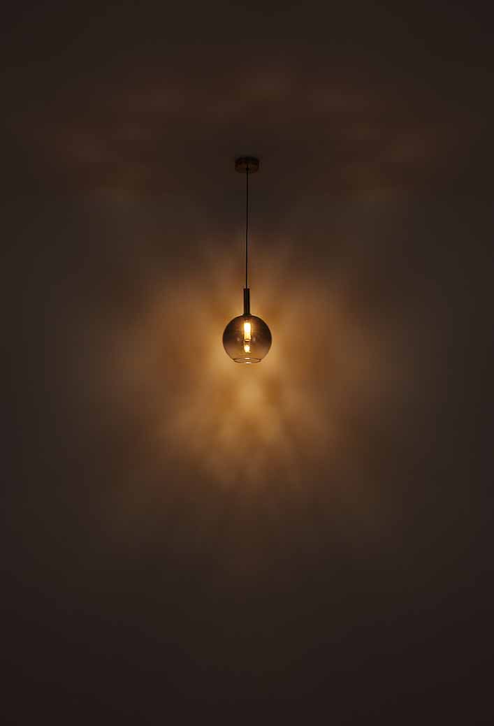 Suspension classique en laiton et verre métallique Globo Elisabeth – Image 4