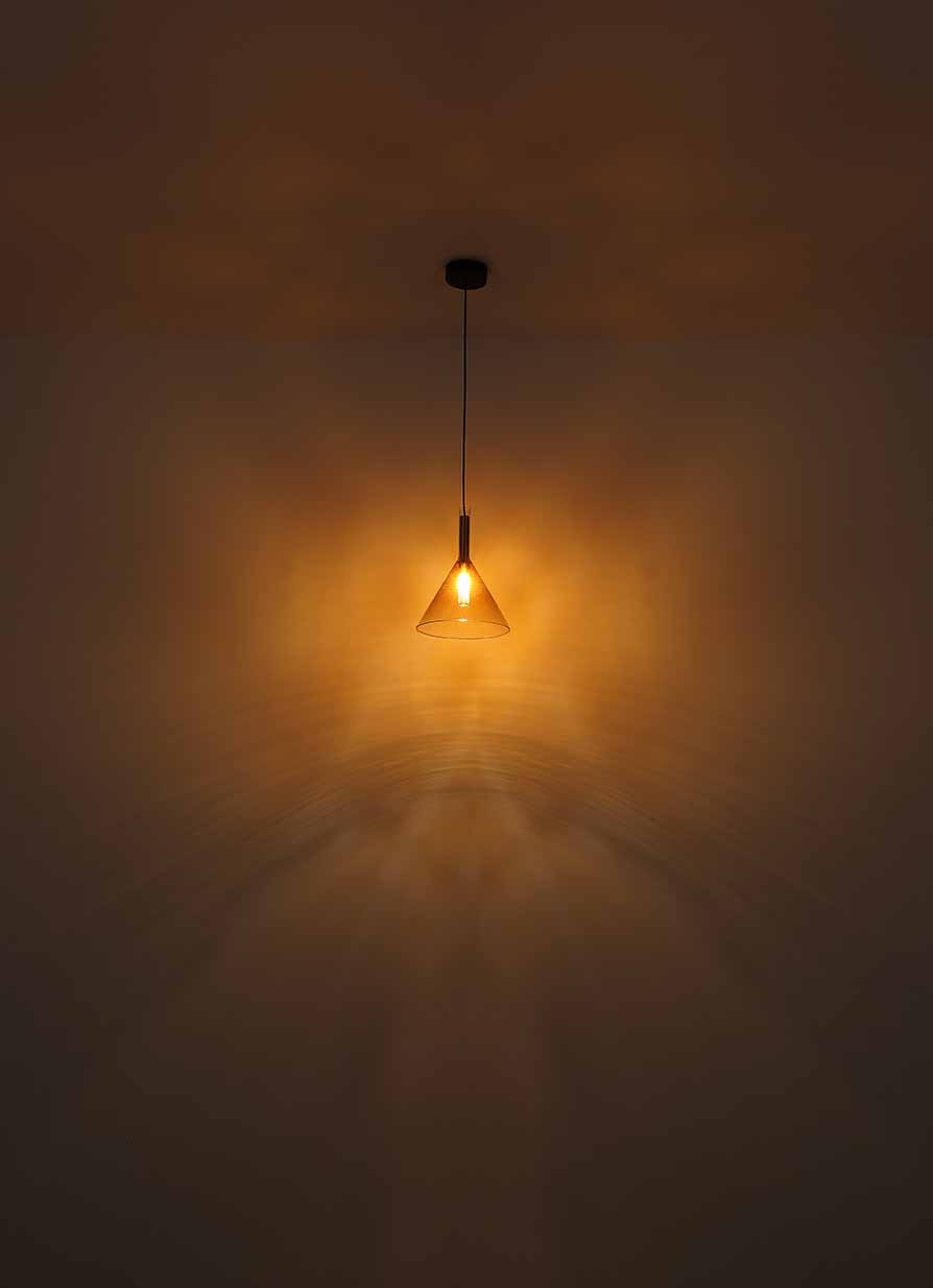 Suspension classique noire en métal et verre Globo Lopusa – Image 4