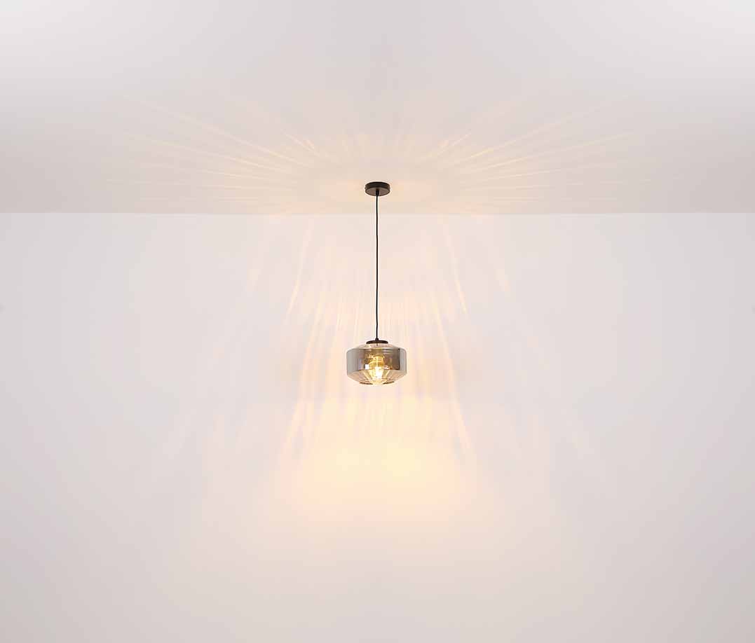 Suspension moderne noire en métal Globo Christiana – Image 4