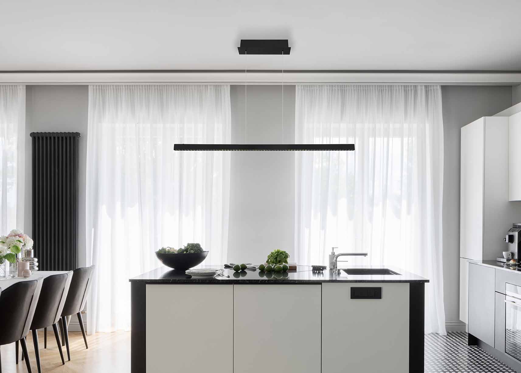 Suspension moderne noire en métal Globo Dentsy – Image 4