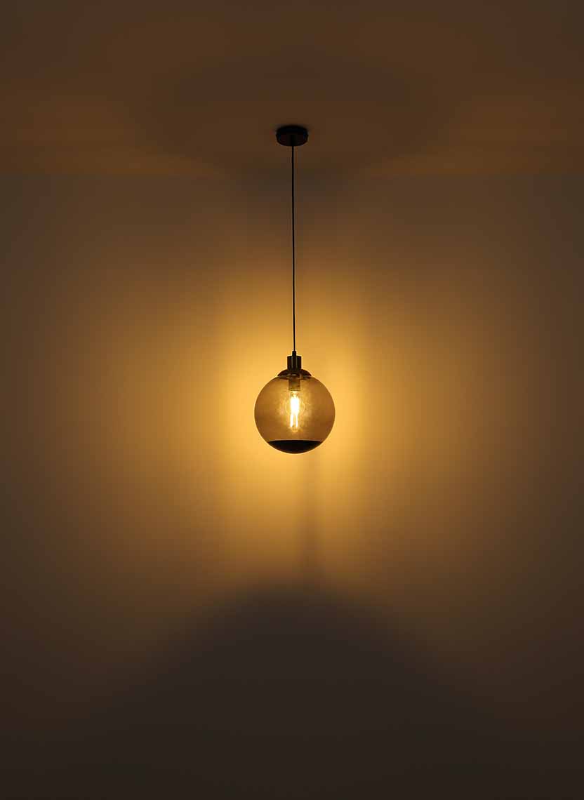 Suspensions rétro noires en métal Globo Potter – Image 4