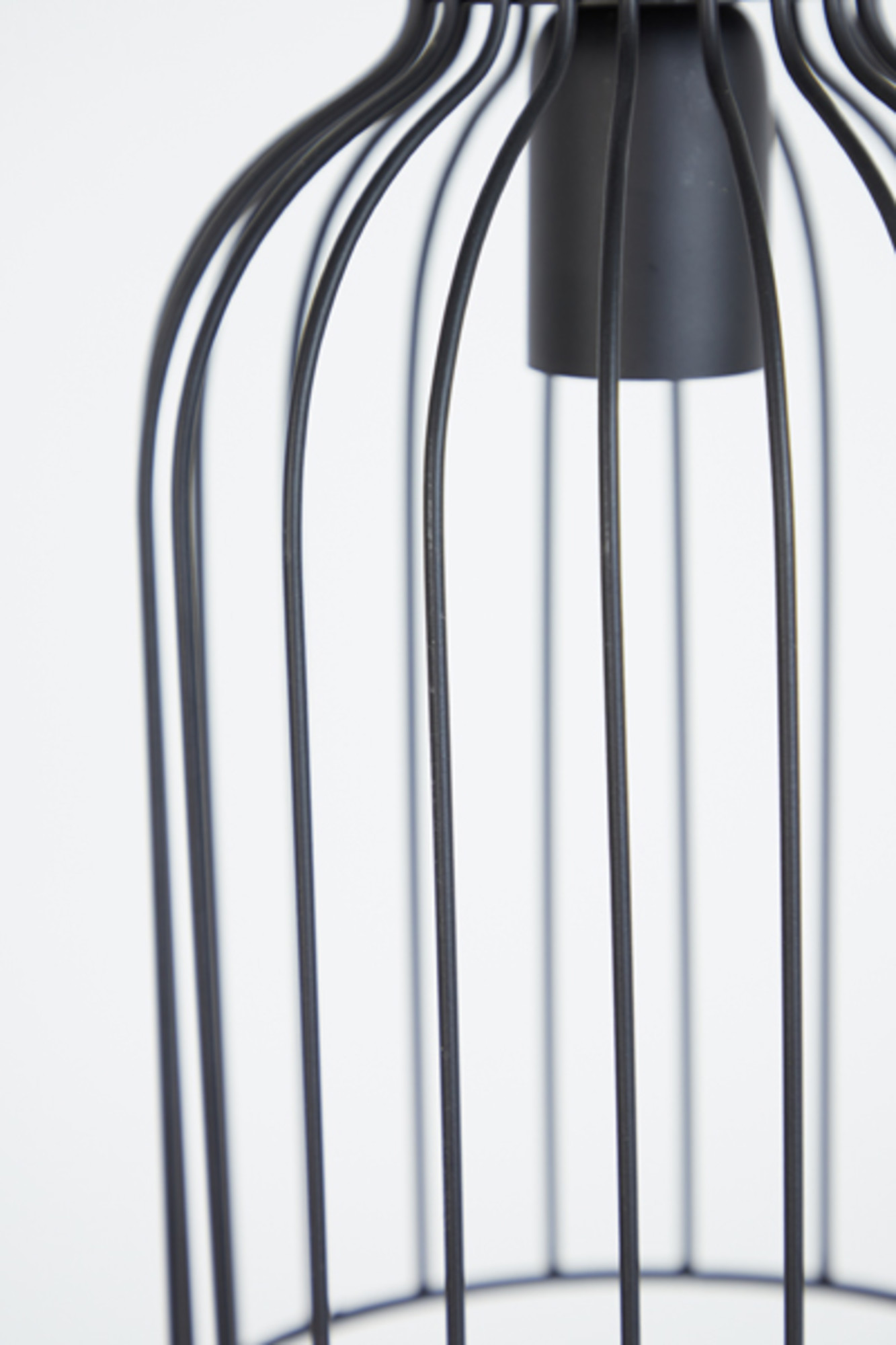 Suspension cage en métal noir Light & Living Lazar – Image 6