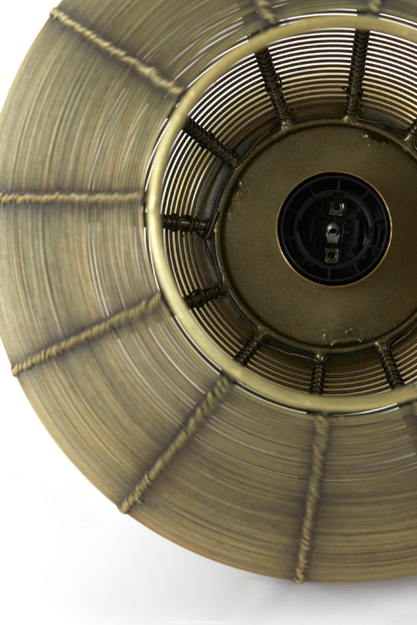 Lampe de table dorée en fil arrondi Light & Living Suneko – Image 7