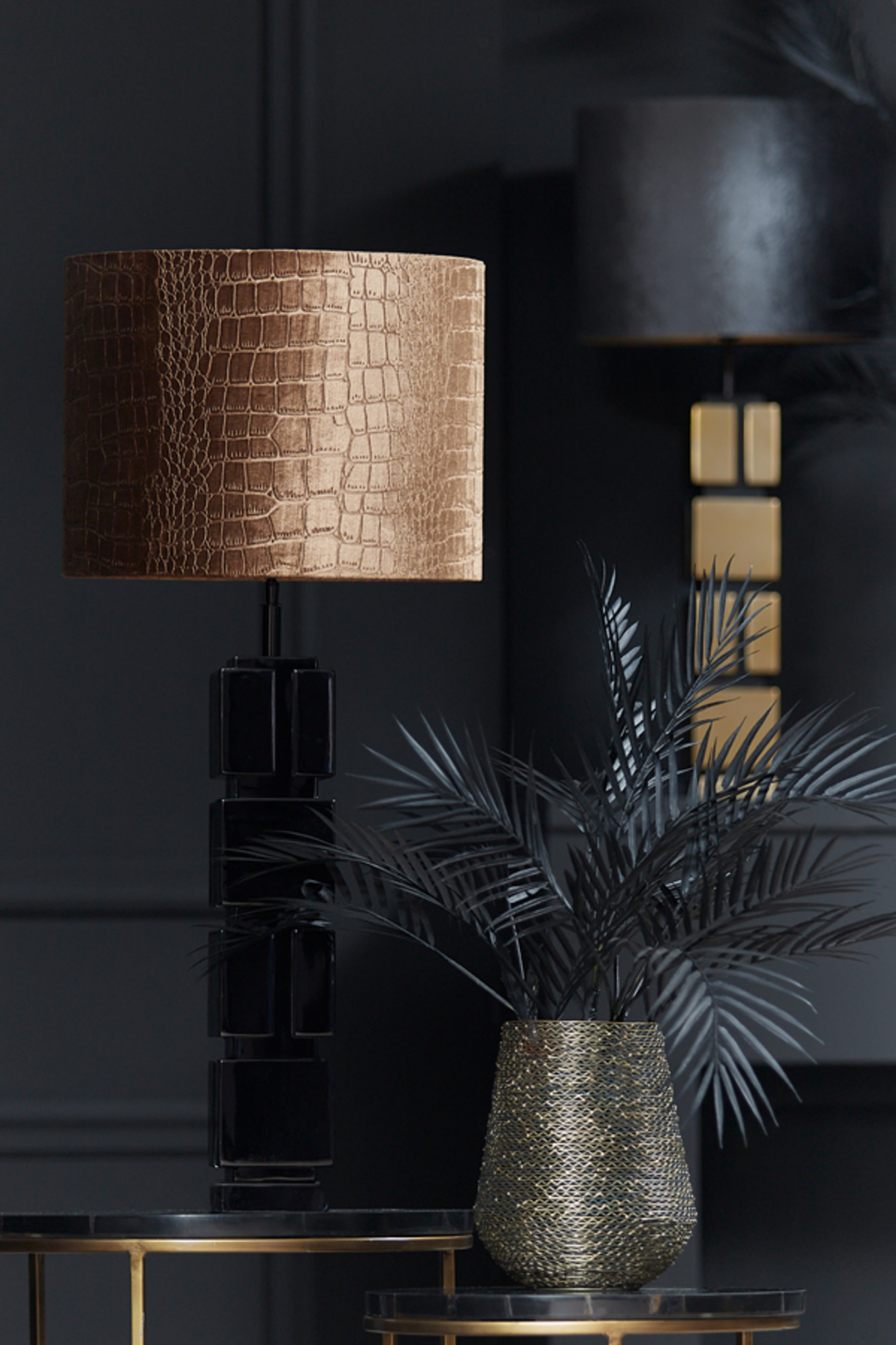 abat-jour en imprimé crocodile marron Light & Living Praya – Image 4