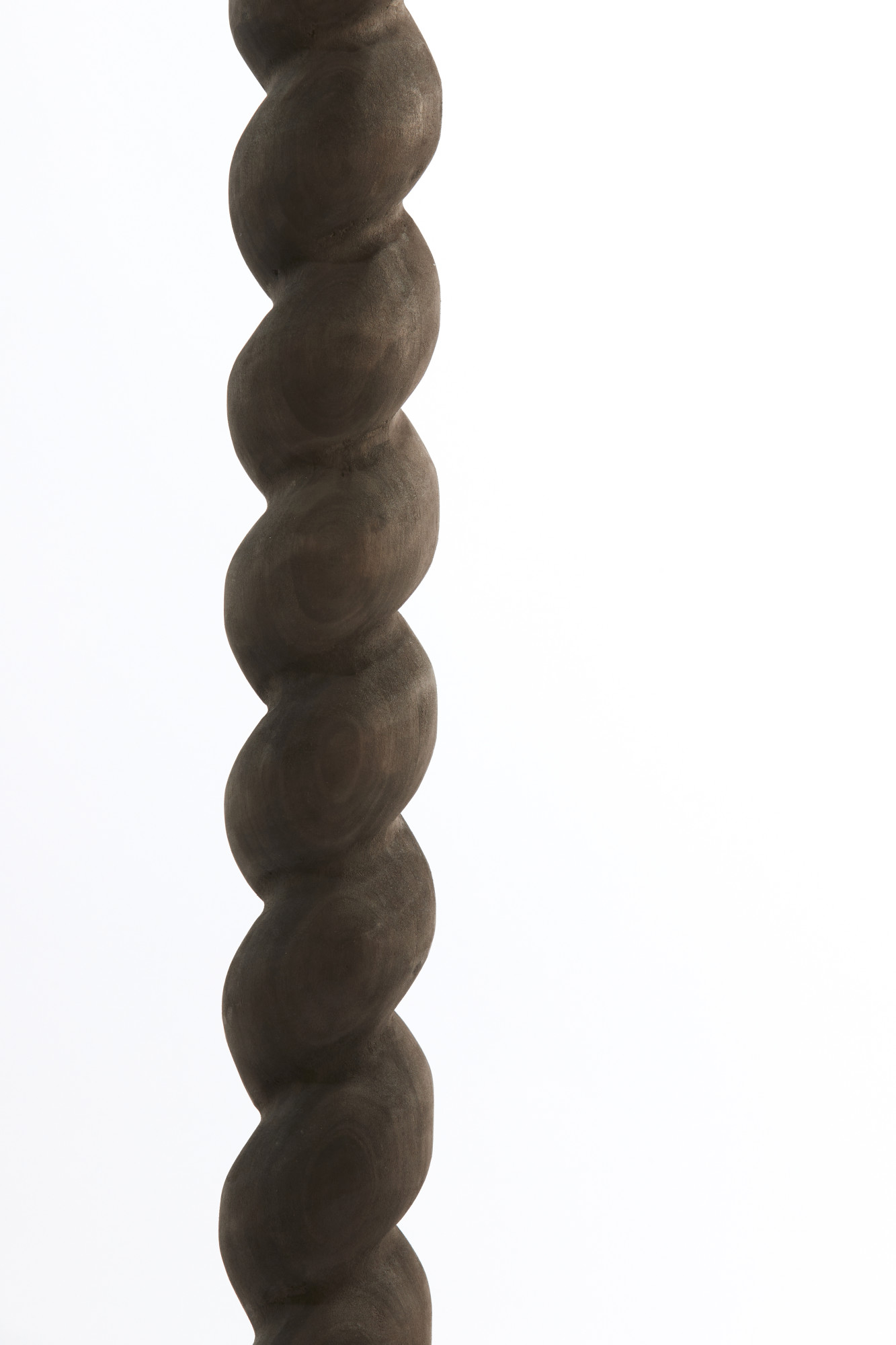 Socle de lampe en bois sombre Light & Living Nanno – Image 4